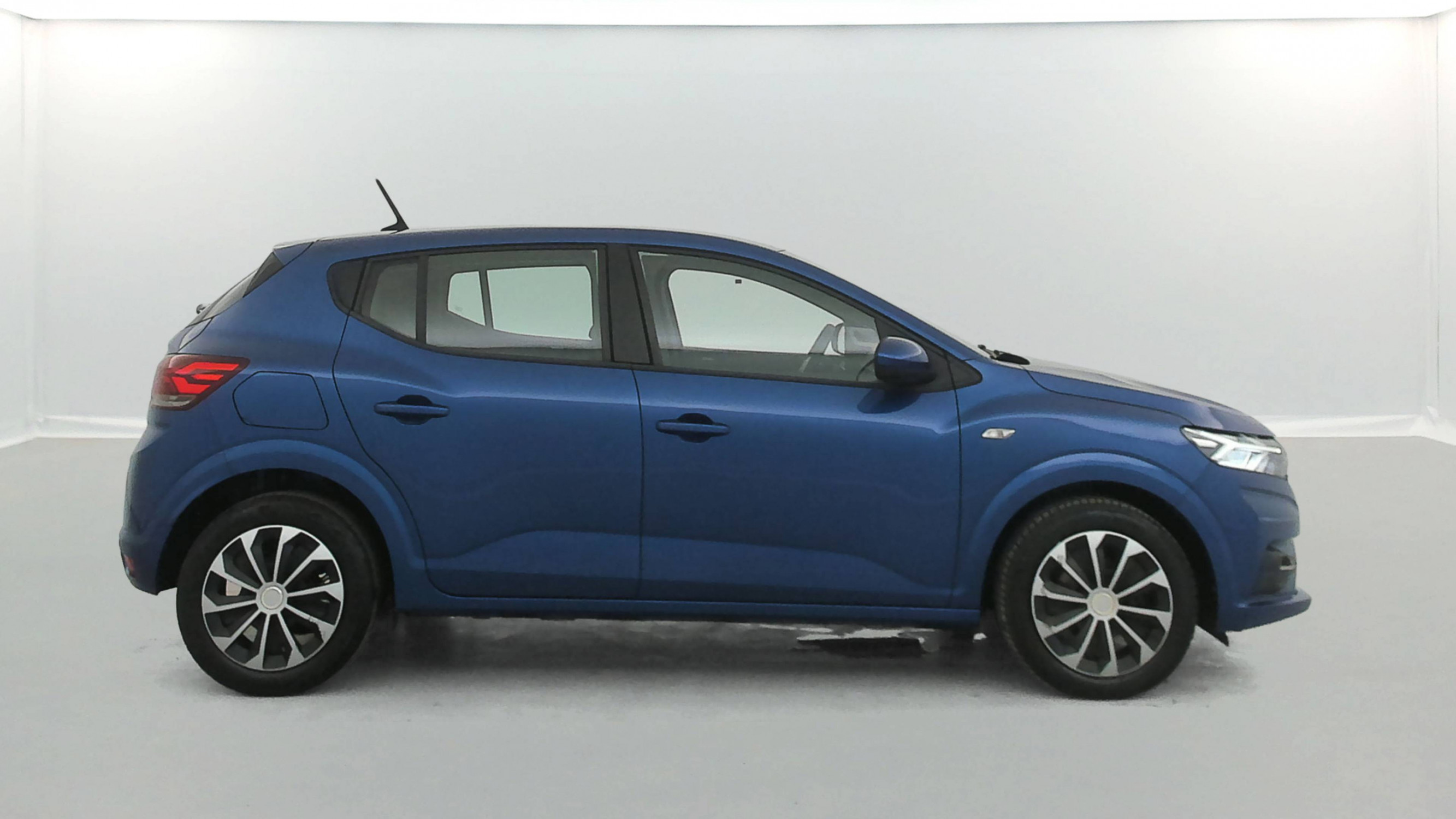 Vente en ligne Dacia Sandero  ECO-G 100 au prix de 11 800 €