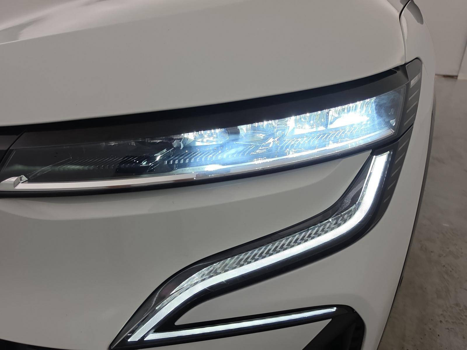 Vente en ligne Renault Megane E-Tech  EV40 130ch standard charge au prix de 20 290 €