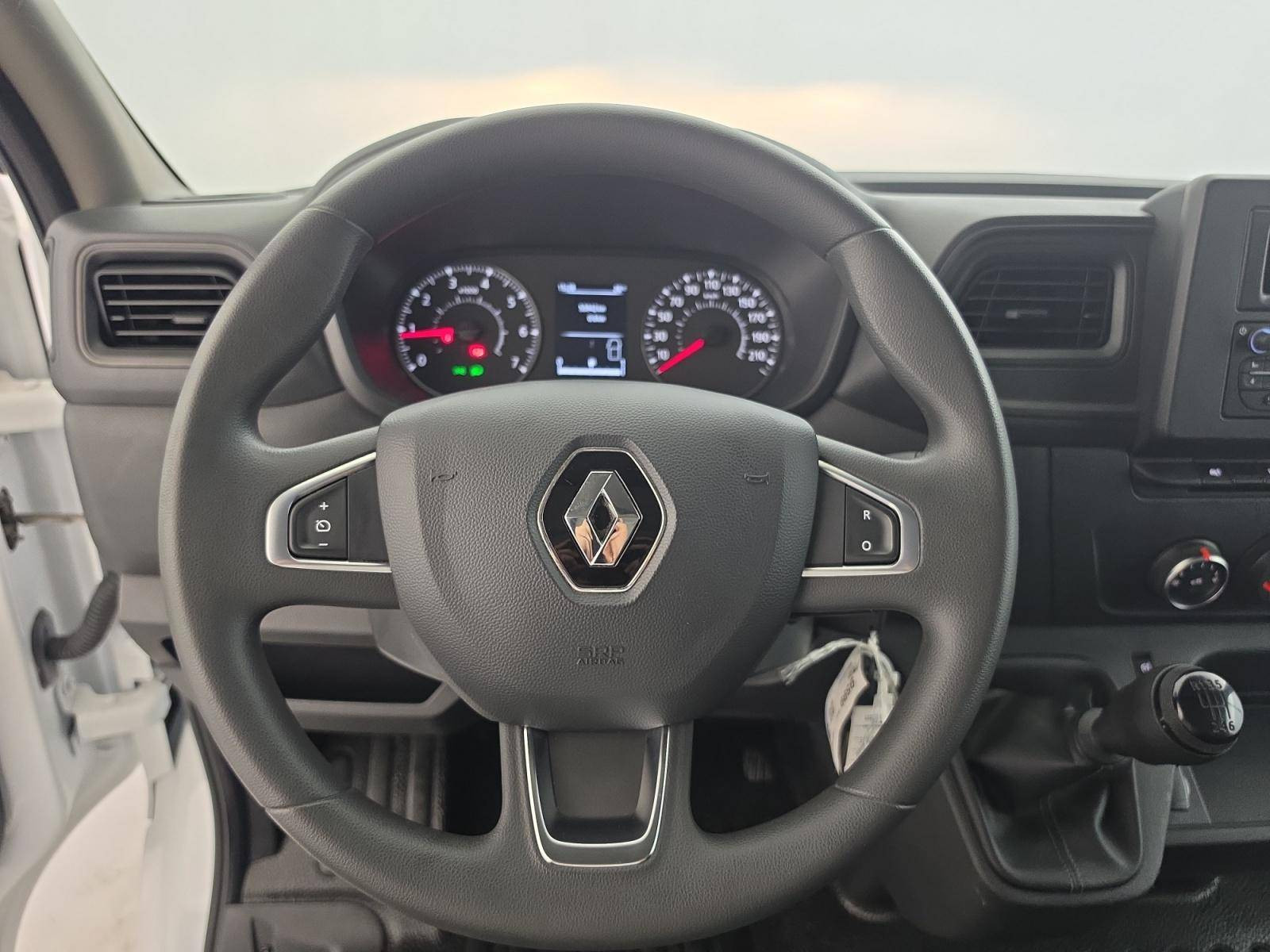 Vente en ligne Renault Master Fourgon MASTER FGN TRAC F3500 L2H2 BLUE DCI 135 au prix de 21 490 €