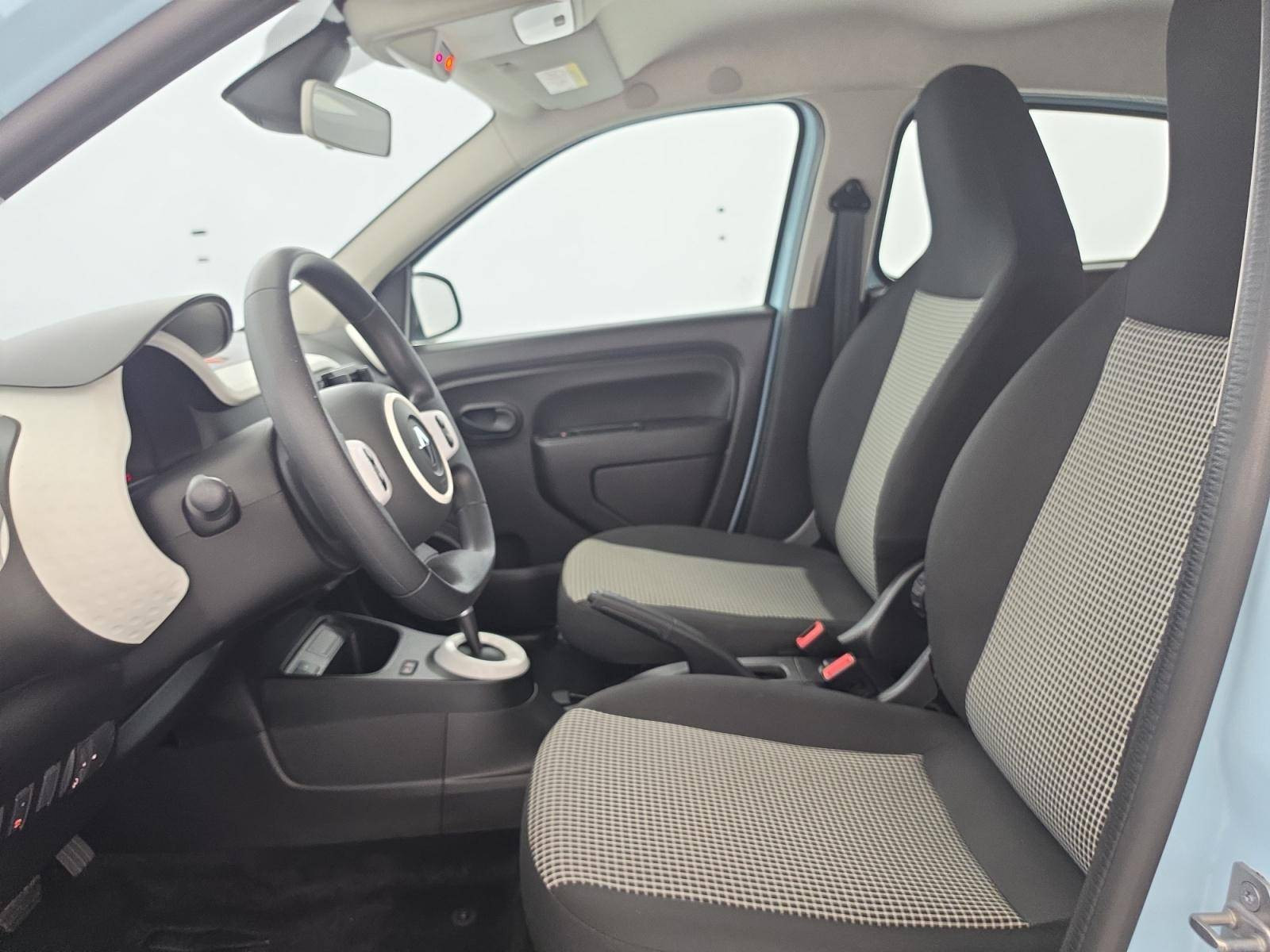 Vente en ligne Renault Twingo Electrique Twingo III E-Tech au prix de 13 490 €
