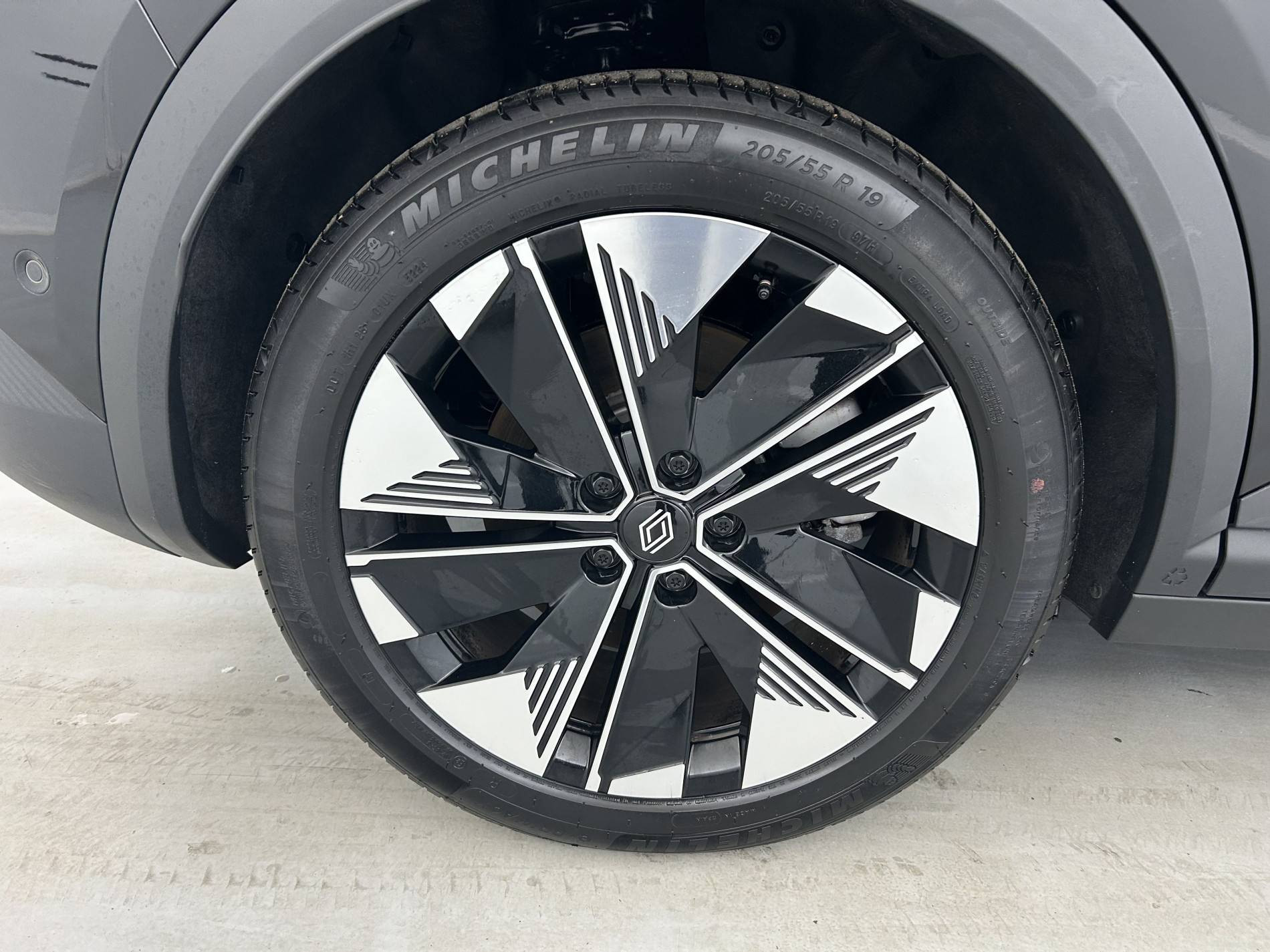 Vente en ligne Renault Scenic E-Tech Scenic E-Tech électrique 220 ch grande autonomie au prix de 36 791 €
