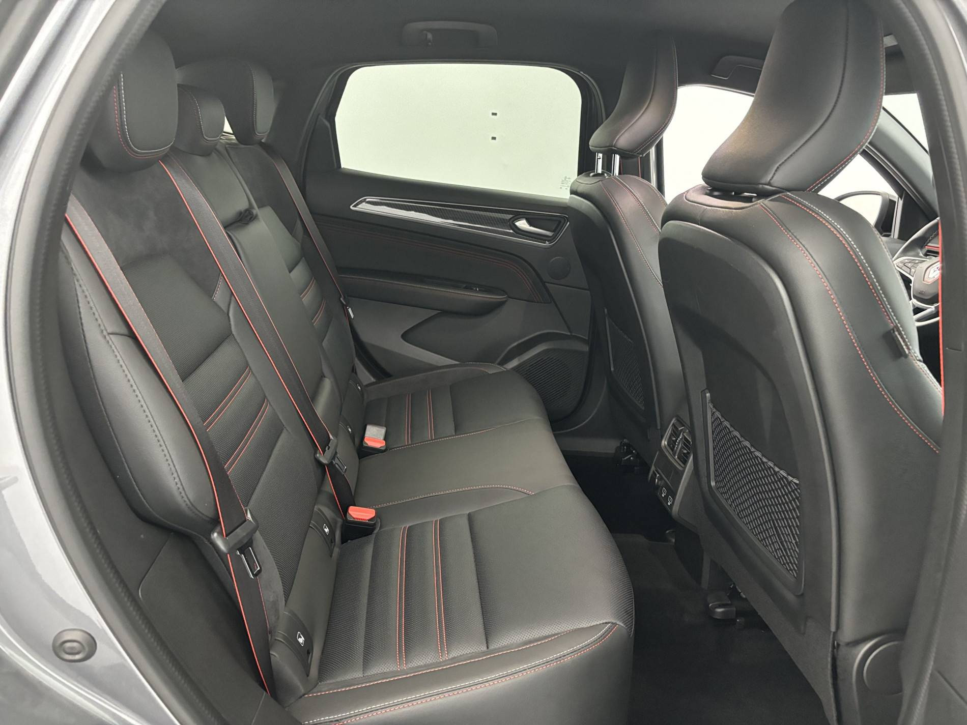 Vente en ligne Renault Arkana  E-Tech hybride 145 au prix de 21 990 €