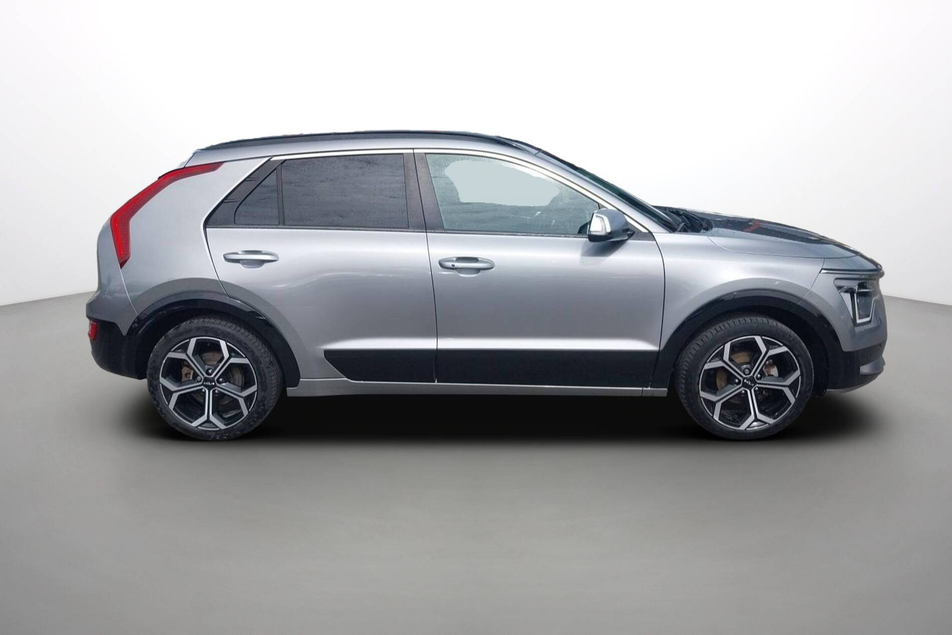 Vente en ligne Kia Niro  1.6 GDi 141 ch HEV DCT6 au prix de 23 590 €