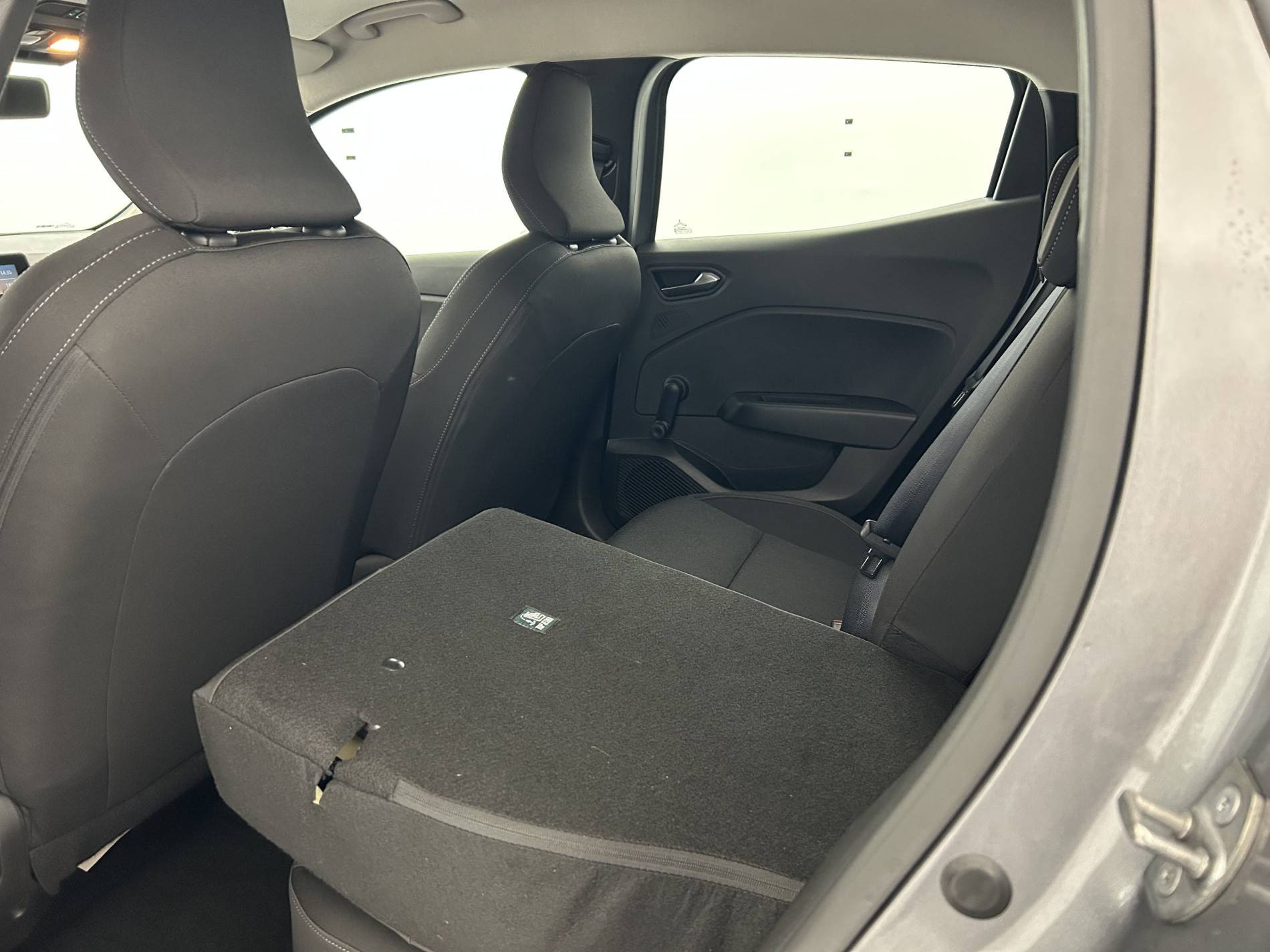 Vente en ligne Renault Clio 5 Clio TCe 90 au prix de 14 790 €