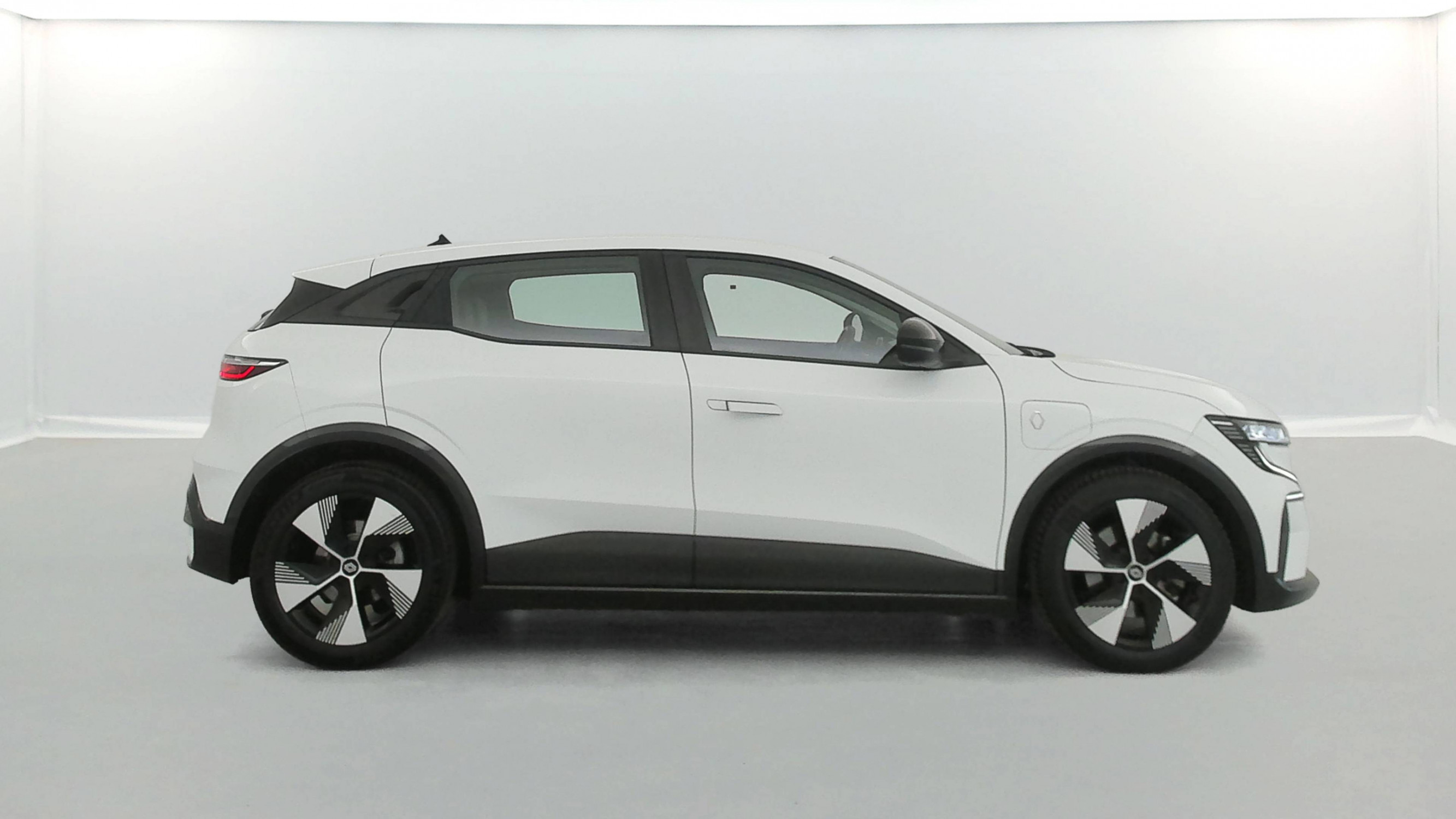 Vente en ligne Renault Megane E-Tech  EV40 130ch standard charge au prix de 18 790 €