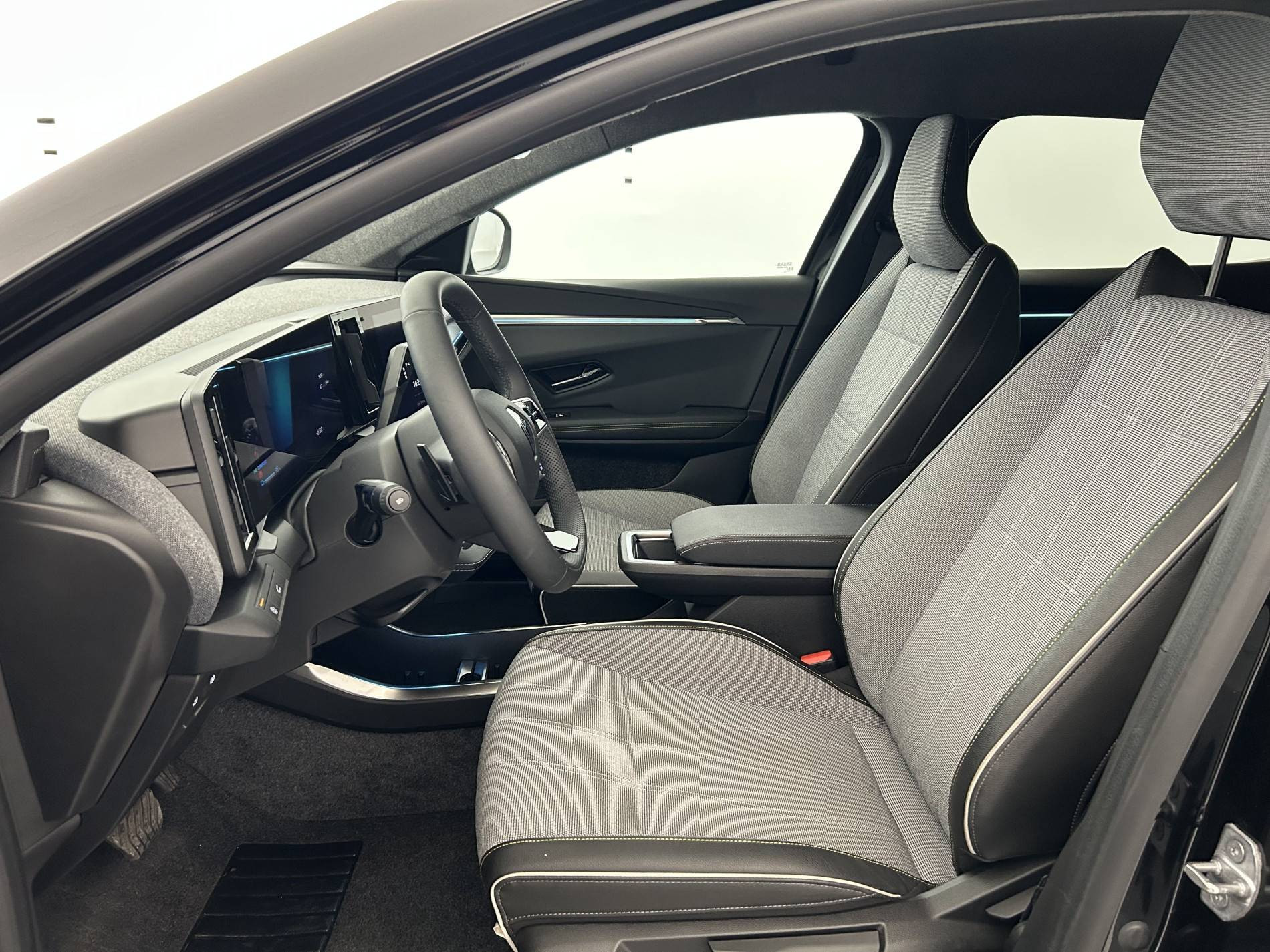 Vente en ligne Renault Scenic E-Tech Scenic E-Tech électrique 220 ch grande autonomie au prix de 37 670 €