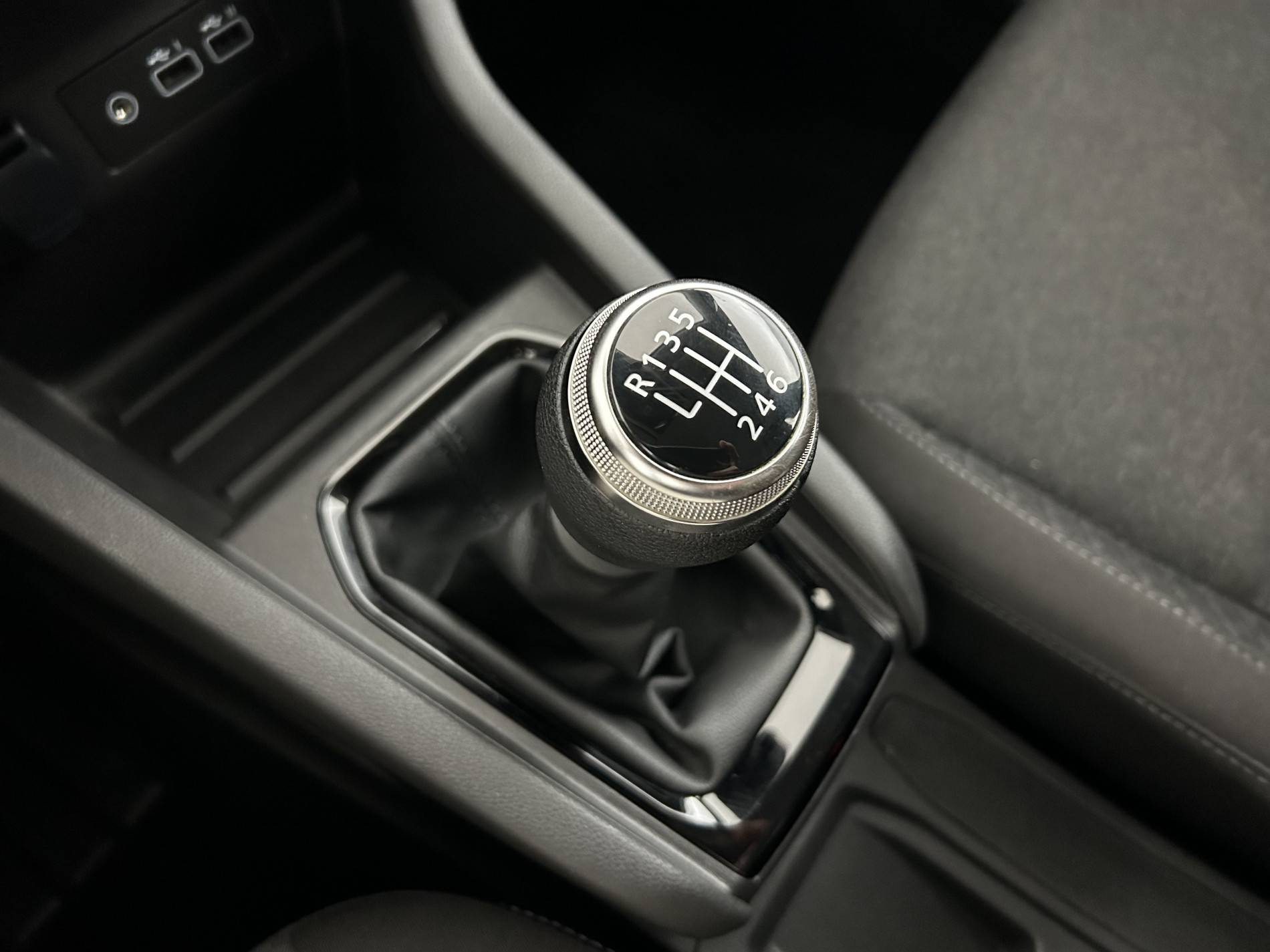 Vente en ligne Renault Clio 5 Clio TCe 90 au prix de 13 990 €