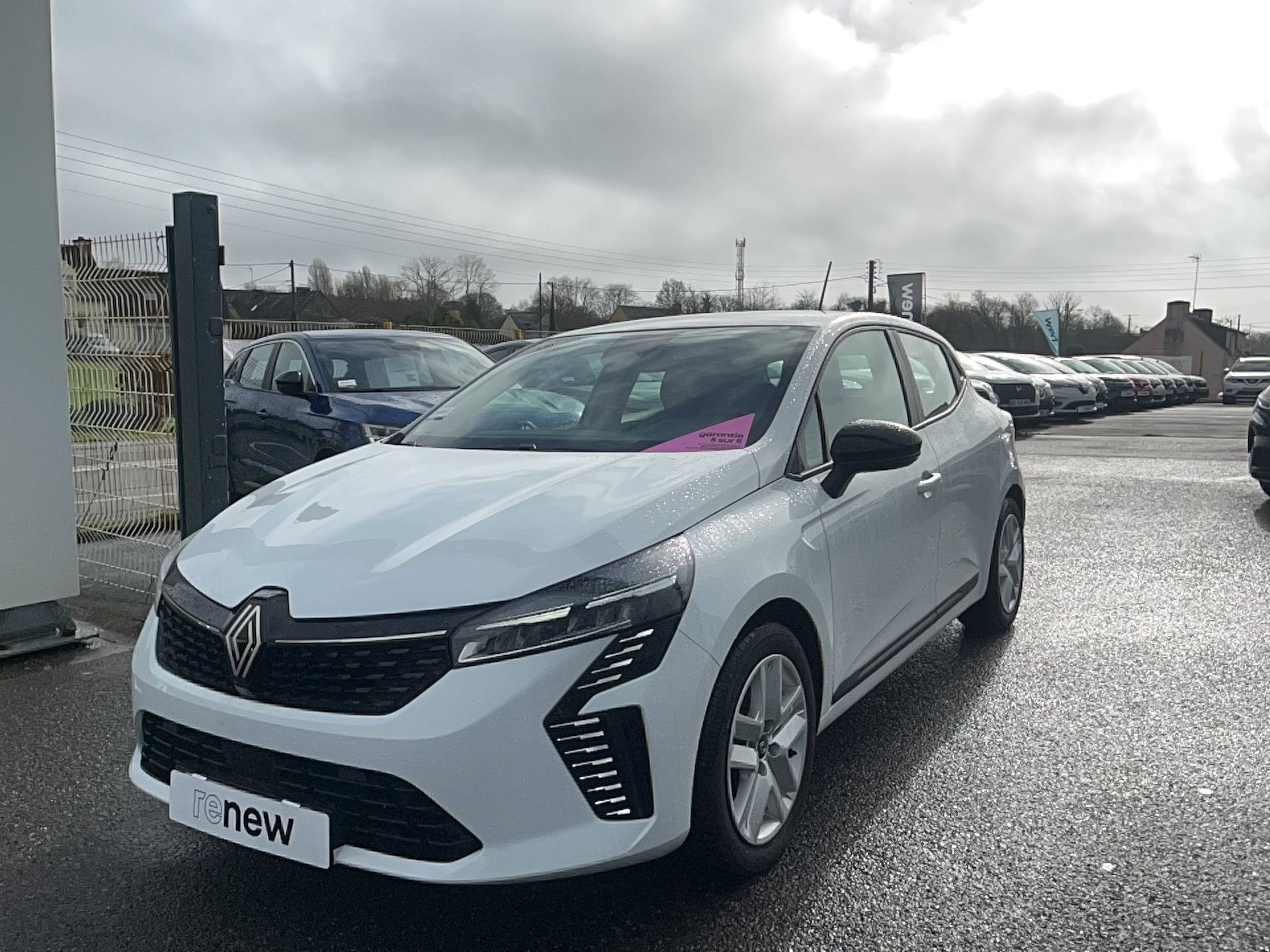 Renault Clio 5 Clio E-Tech full hybrid 145 ch GSR2 occasion de 2025 en vente à Concarneau