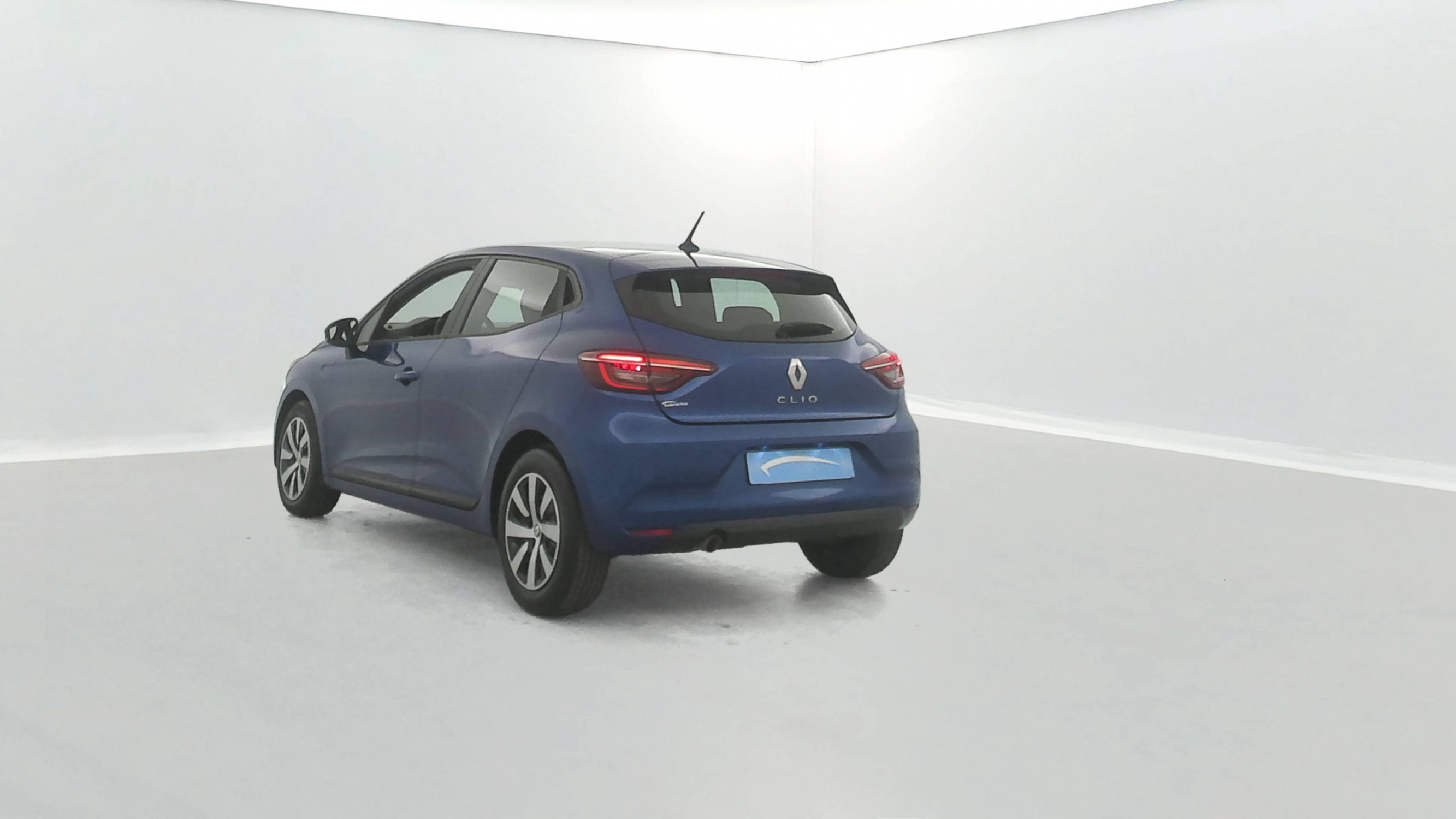 Vente en ligne Renault Clio 5 Clio TCe 90 au prix de 13 690 €