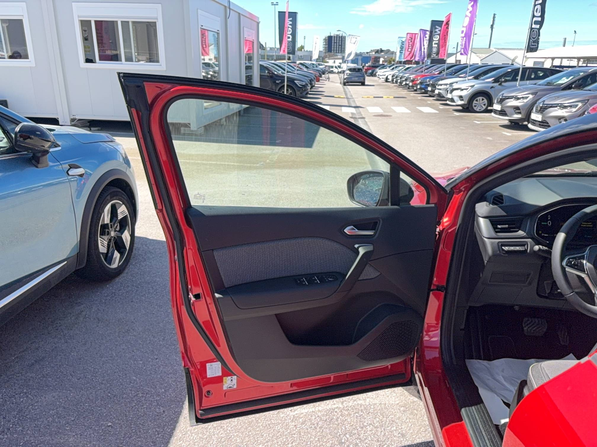 Vente en ligne Renault Captur  E-Tech full hybrid 145 ch au prix de 25 490 €