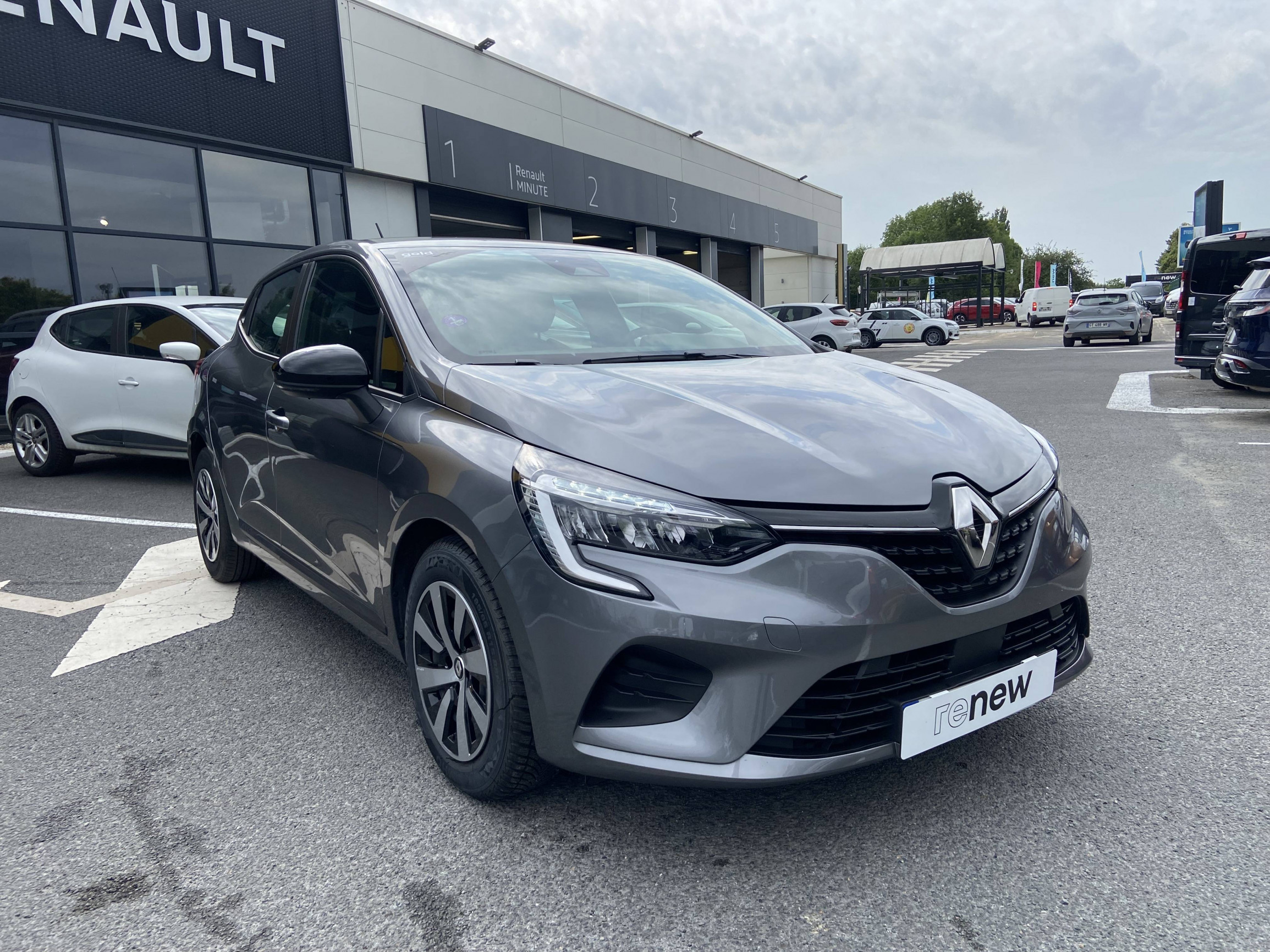 Vente en ligne Renault Clio 5 Clio TCe 90 au prix de 14 490 €