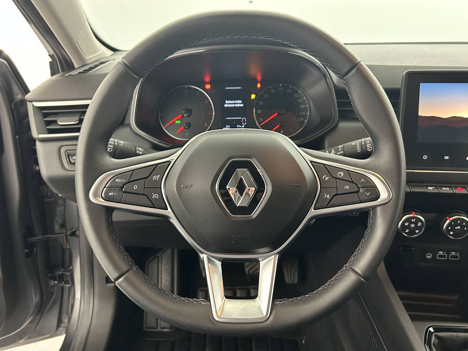 Vente en ligne Renault Clio 5 Clio TCe 90 au prix de 14 790 €