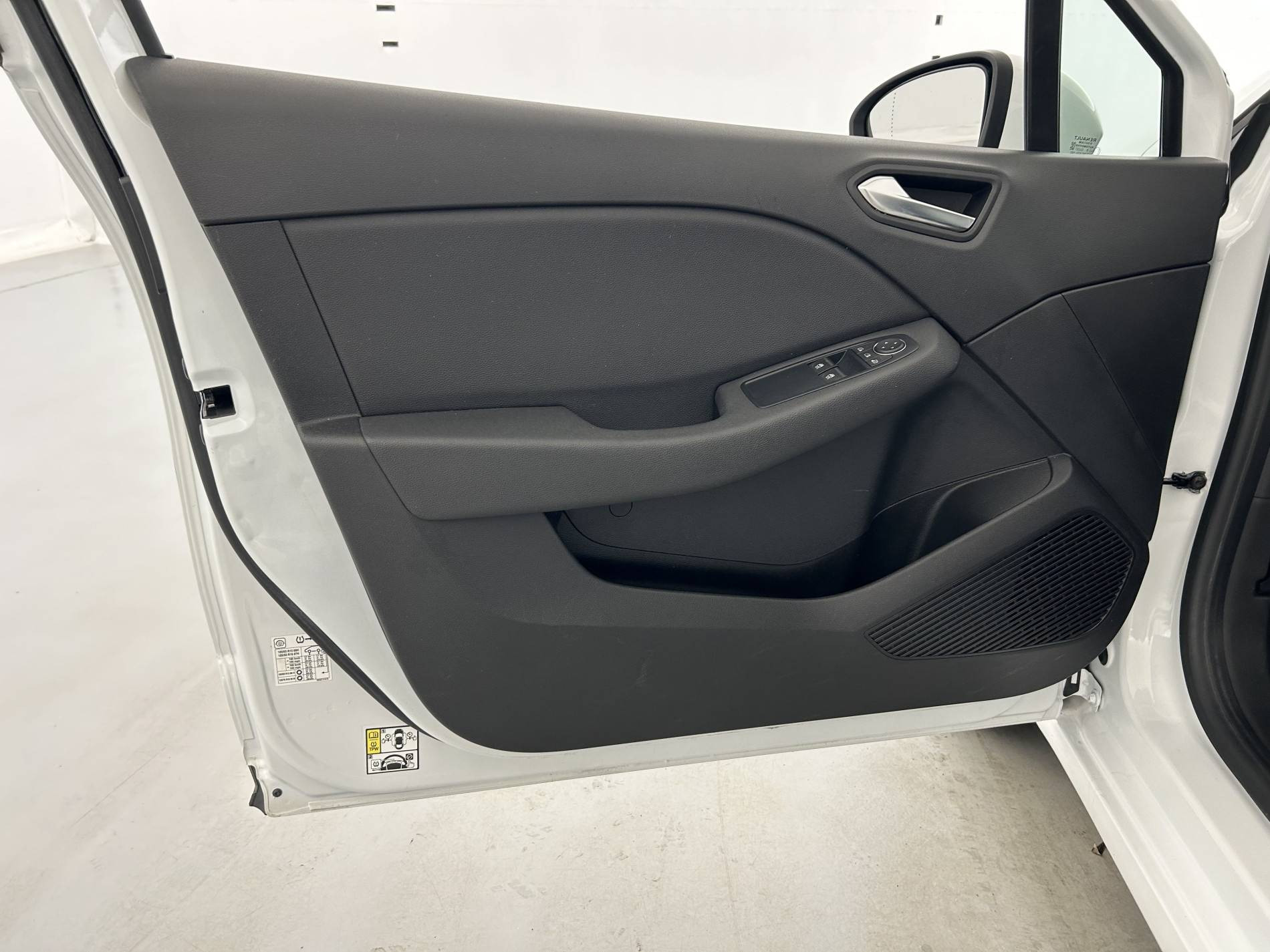 Vente en ligne Renault Clio 5 Clio SCe 75 au prix de 10 490 €