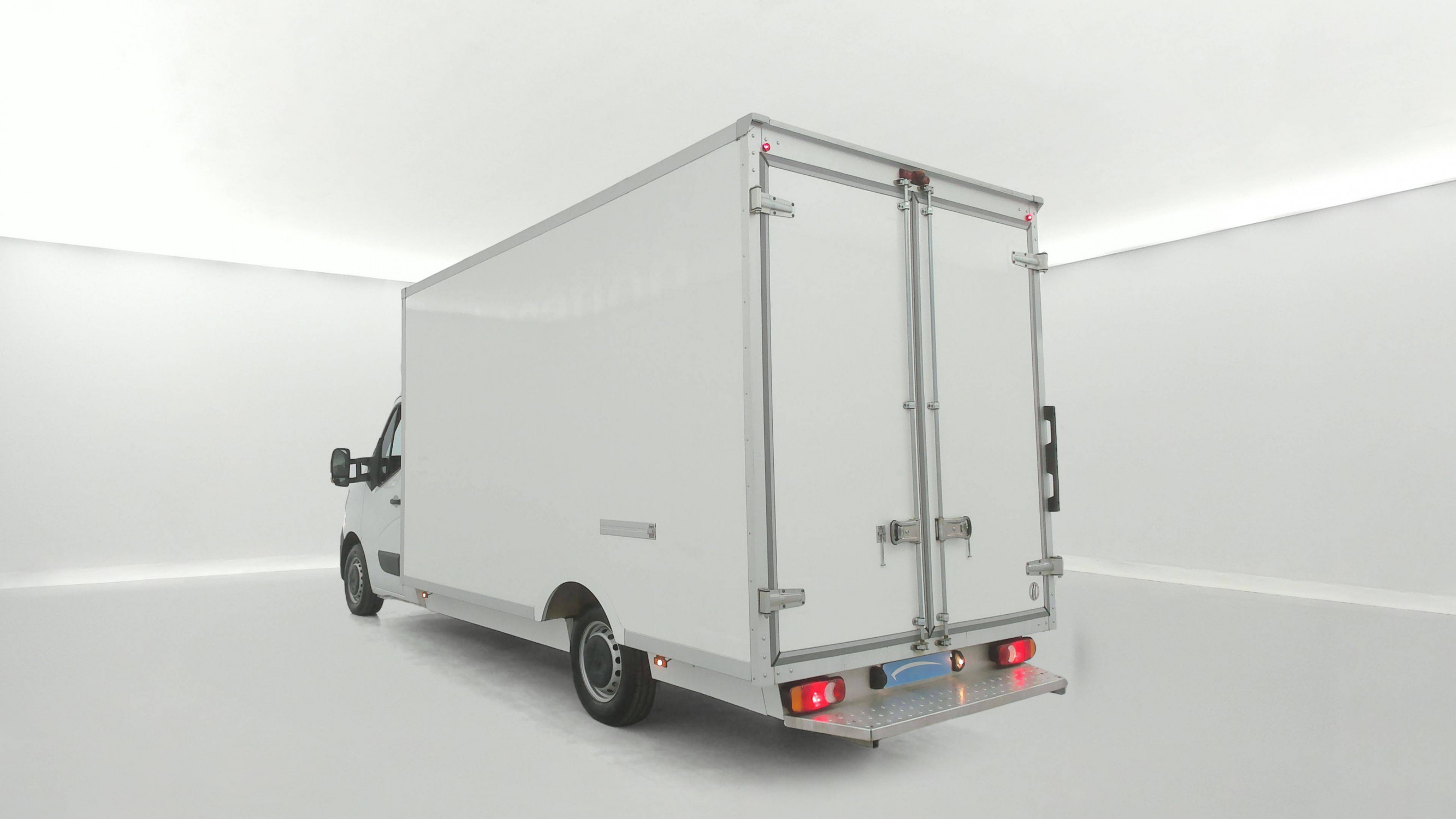 Vente en ligne Renault Master 3 Châssis Cabine MASTER PHC TRAC F3500 L3H1 BLUE DCI 145 EURO VI au prix de 28 990 €