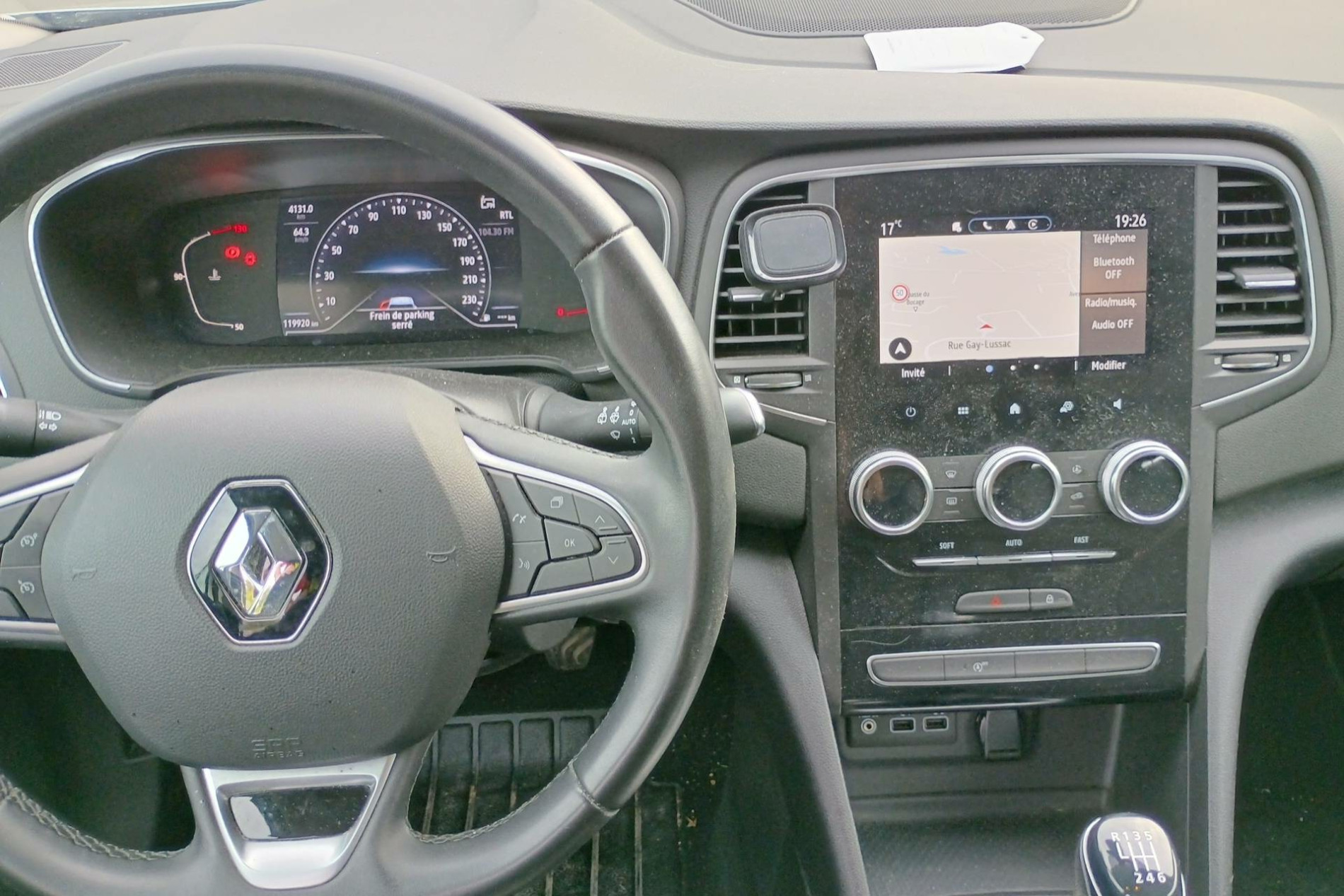 Vente en ligne Renault Megane 4 Estate  Blue dCi 115 au prix de 14 990 €