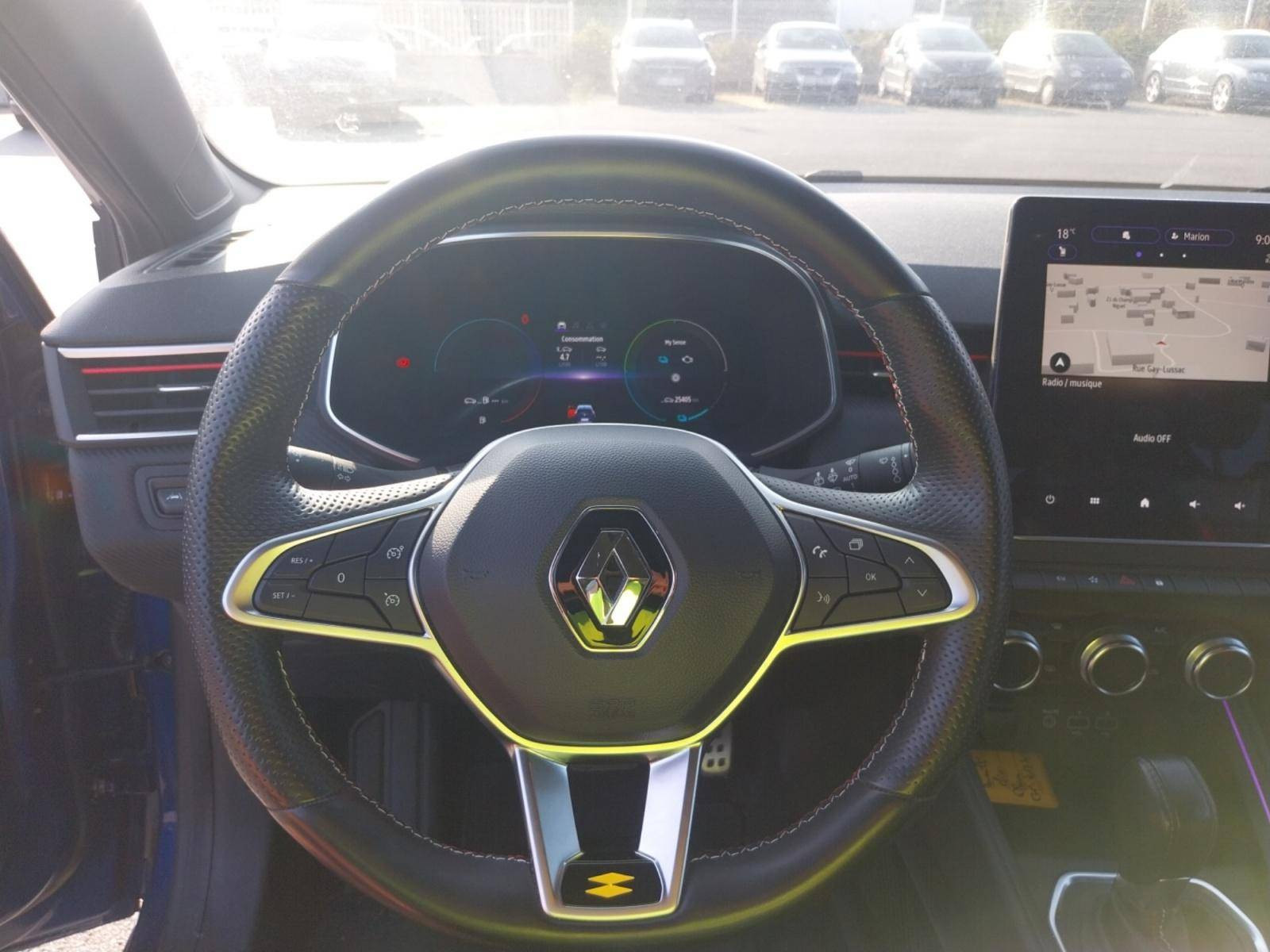 Vente en ligne Renault Clio 5 Clio E-Tech hybride 145 au prix de 19 490 €