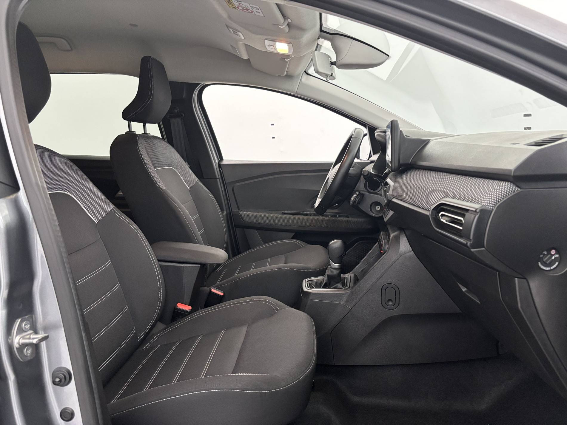 Vente en ligne Dacia Jogger  Hybrid 140 5 places au prix de 21 290 €