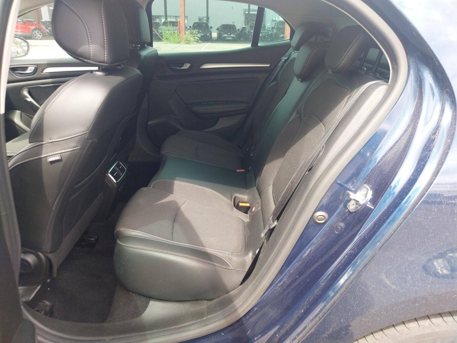 Vente en ligne Renault Megane 4 Mégane IV Berline Blue dCi 115 au prix de 14 490 €