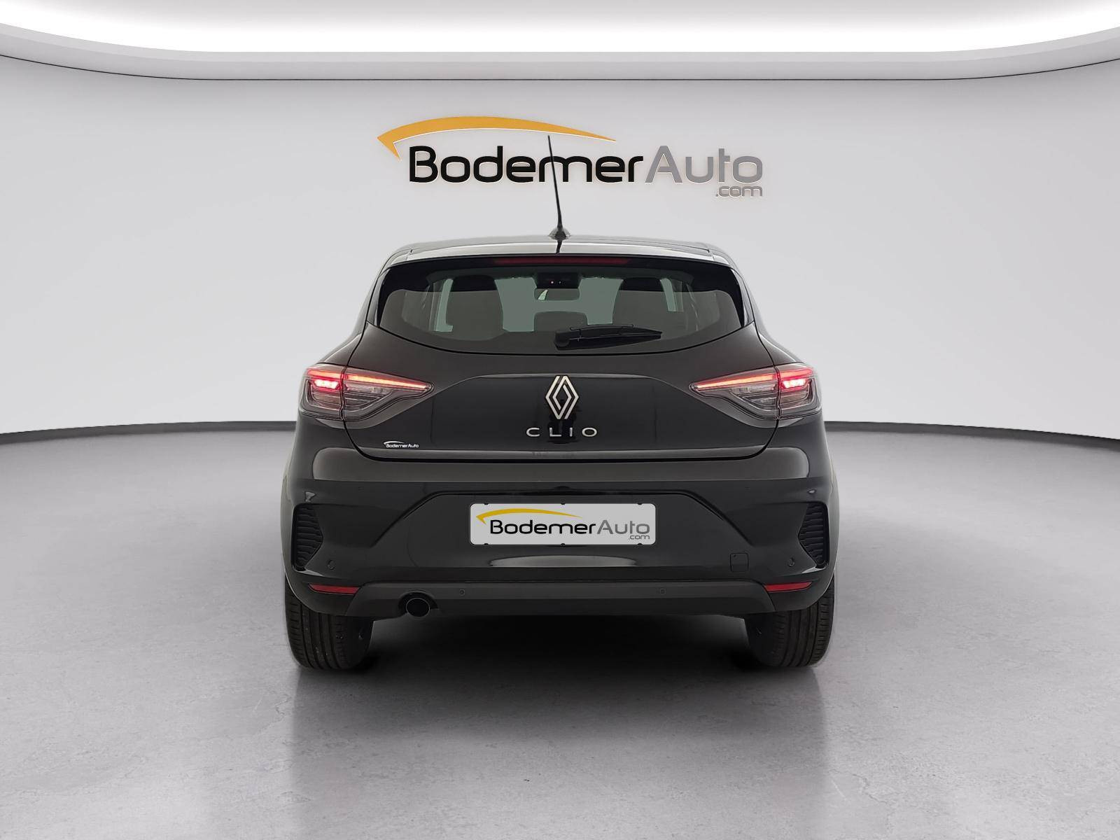 Vente en ligne Renault Clio 5 Clio Blue dCi 100 ch GSR2 au prix de 17 690 €