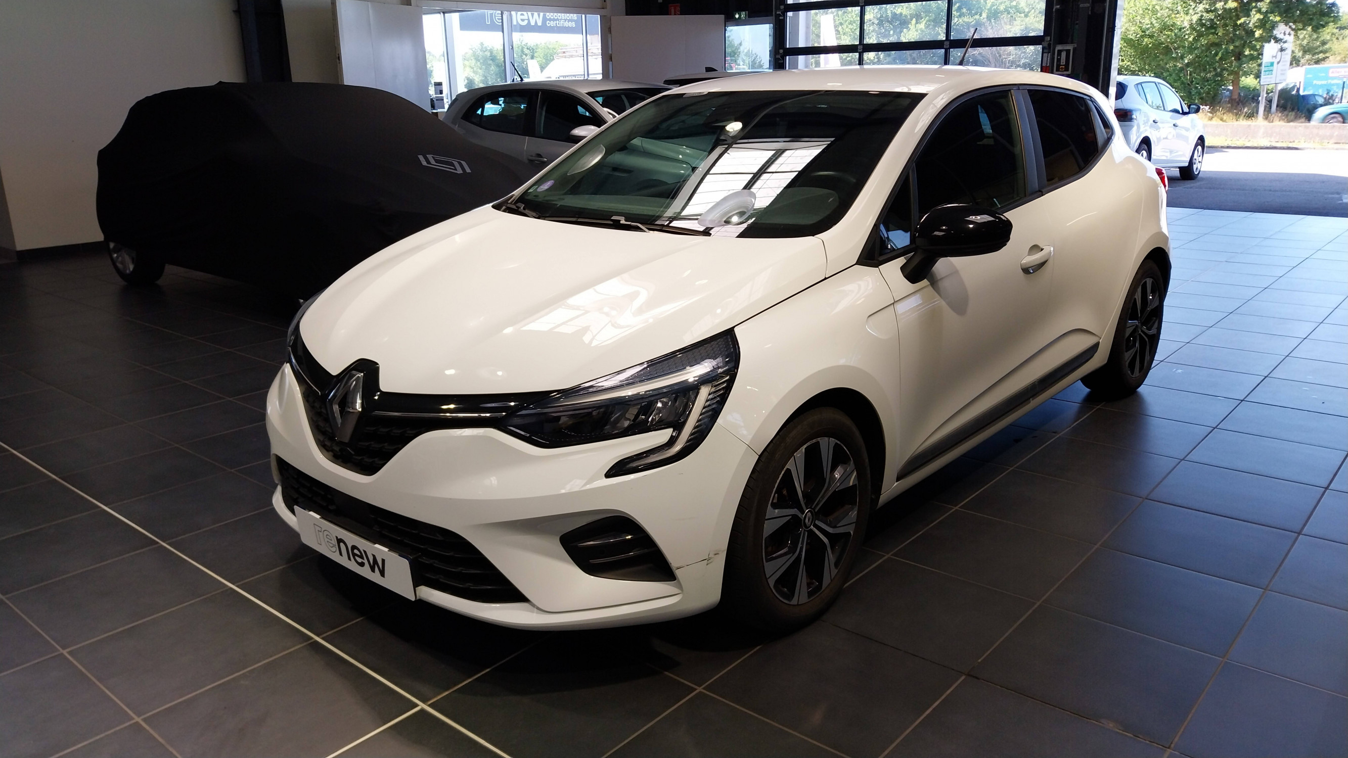 Renault Clio 5 Clio E-Tech full hybrid 145 occasion de 2023 en vente à Quimper