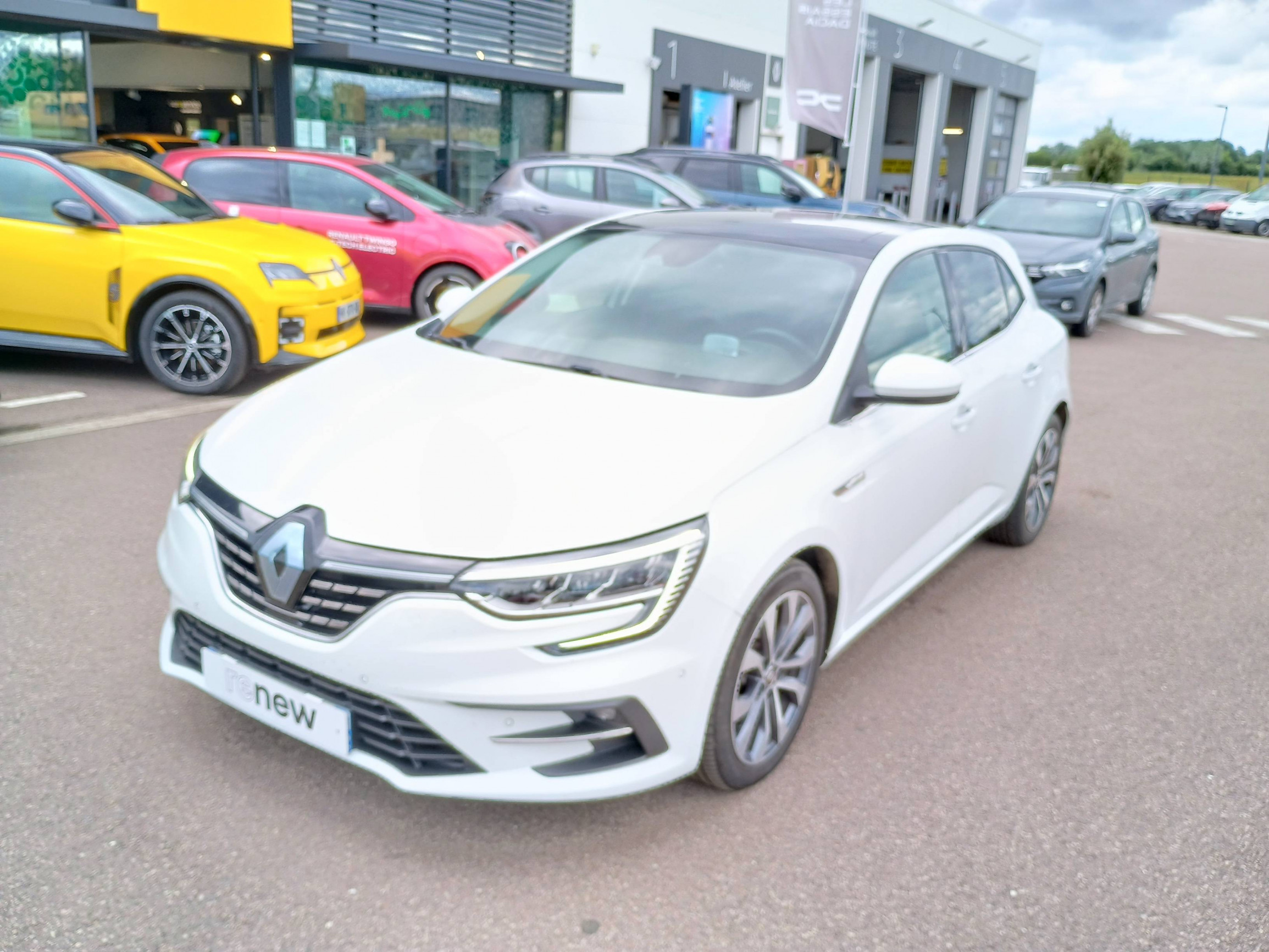 Renault Megane 4  TCe 140 EDC occasion de 2023 en vente à Alençon
