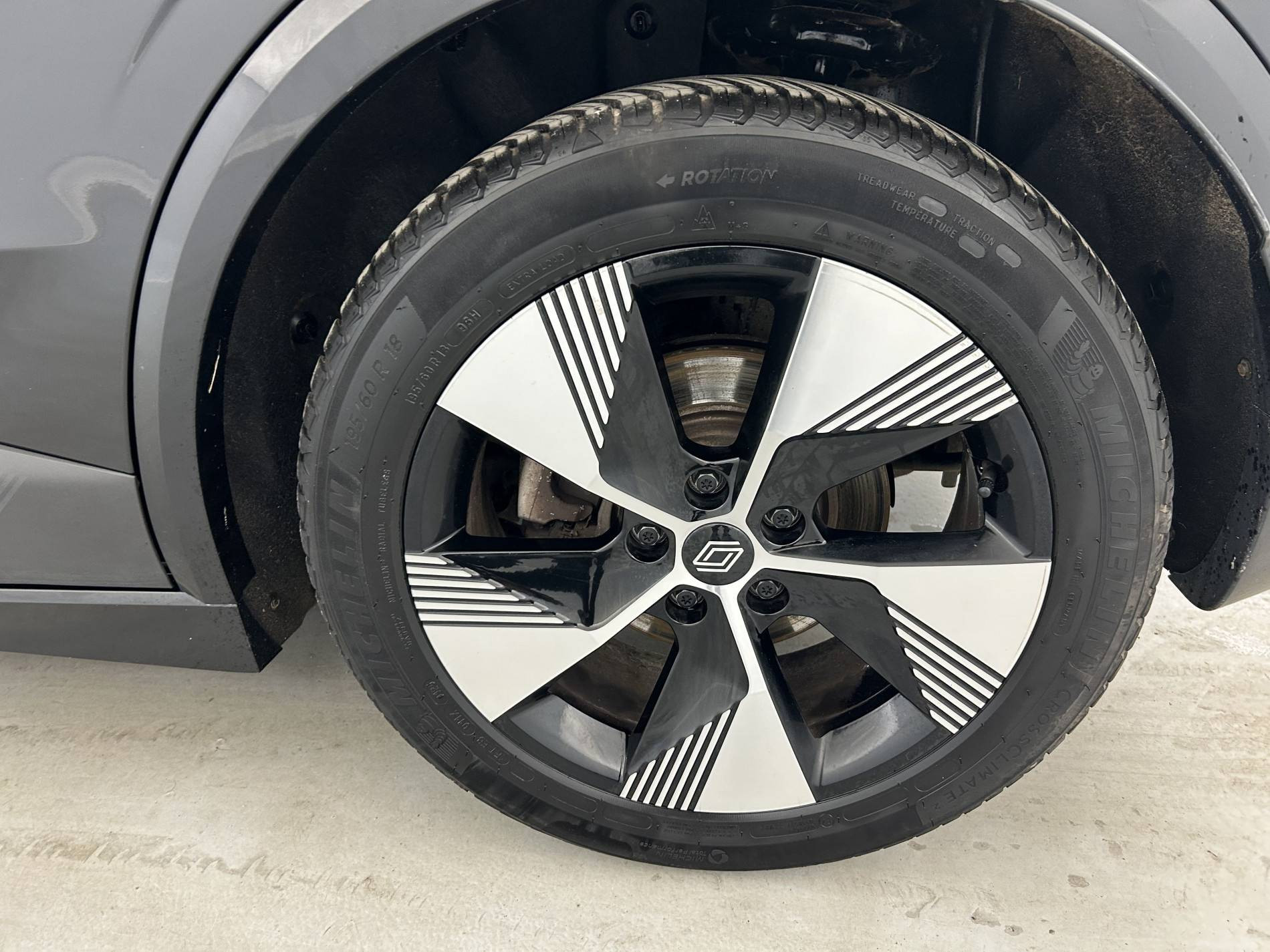 Vente en ligne Renault Megane E-Tech  EV40 130ch standard charge au prix de 18 190 €