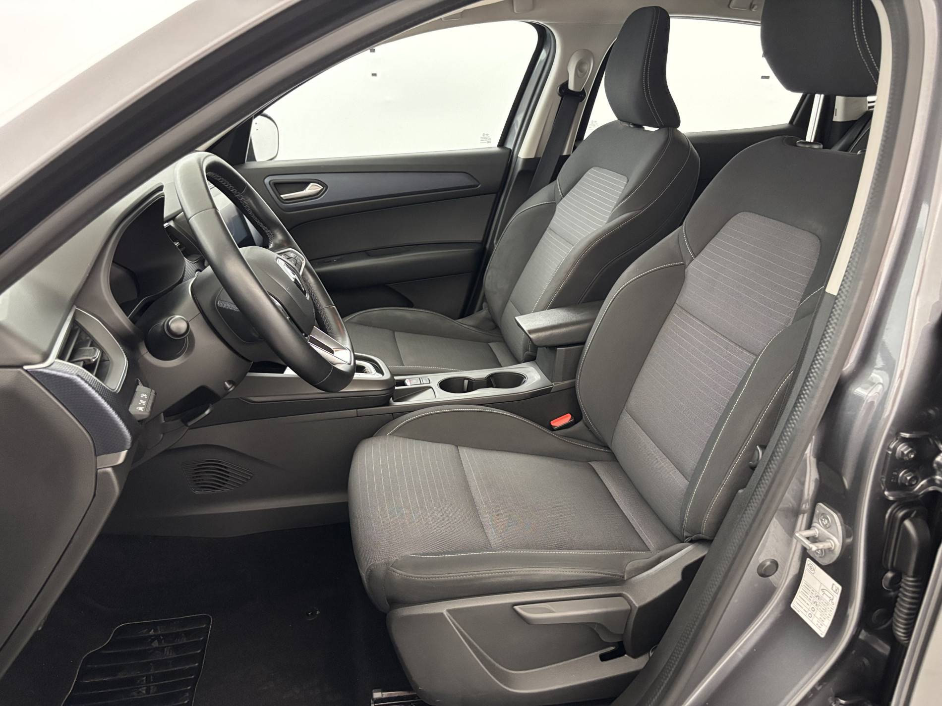 Vente en ligne Renault Arkana  E-Tech 145 au prix de 18 390 €
