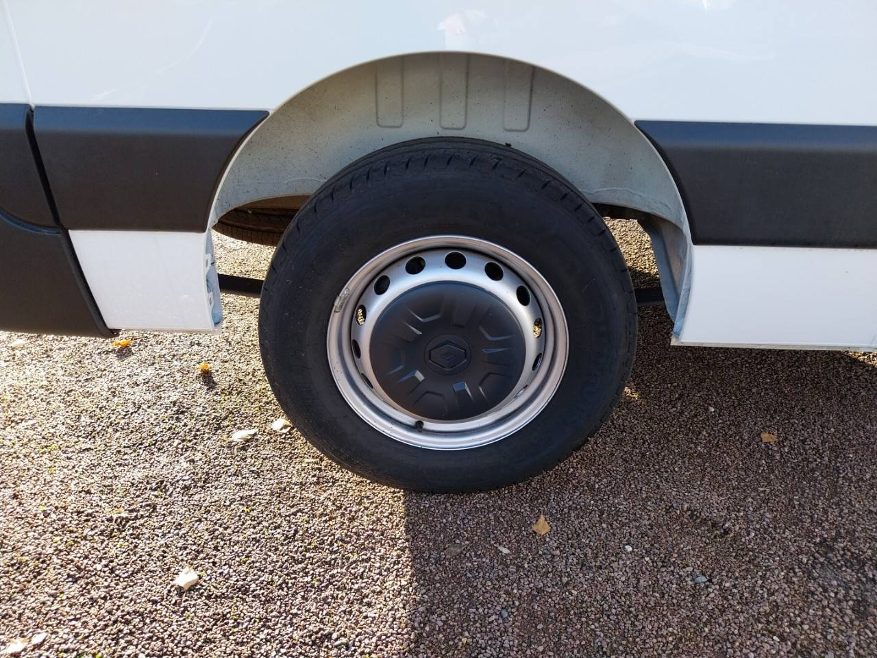 Vente en ligne Renault Master Fourgon MASTER FGN TRAC F3500 L2H2 BLUE DCI 135 au prix de 24 990 €