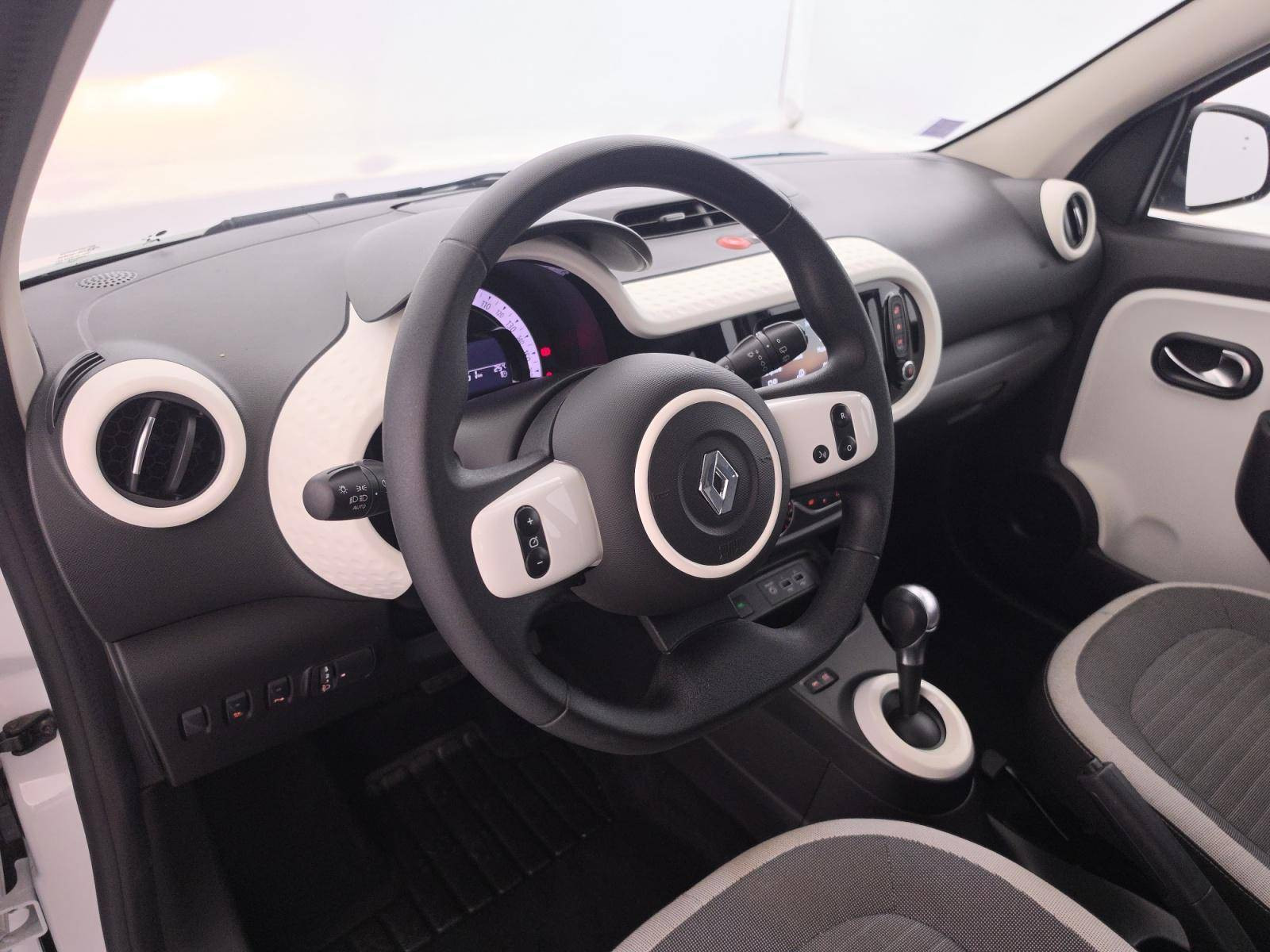 Vente en ligne Renault Twingo Electrique Twingo III E-Tech au prix de 10 880 €
