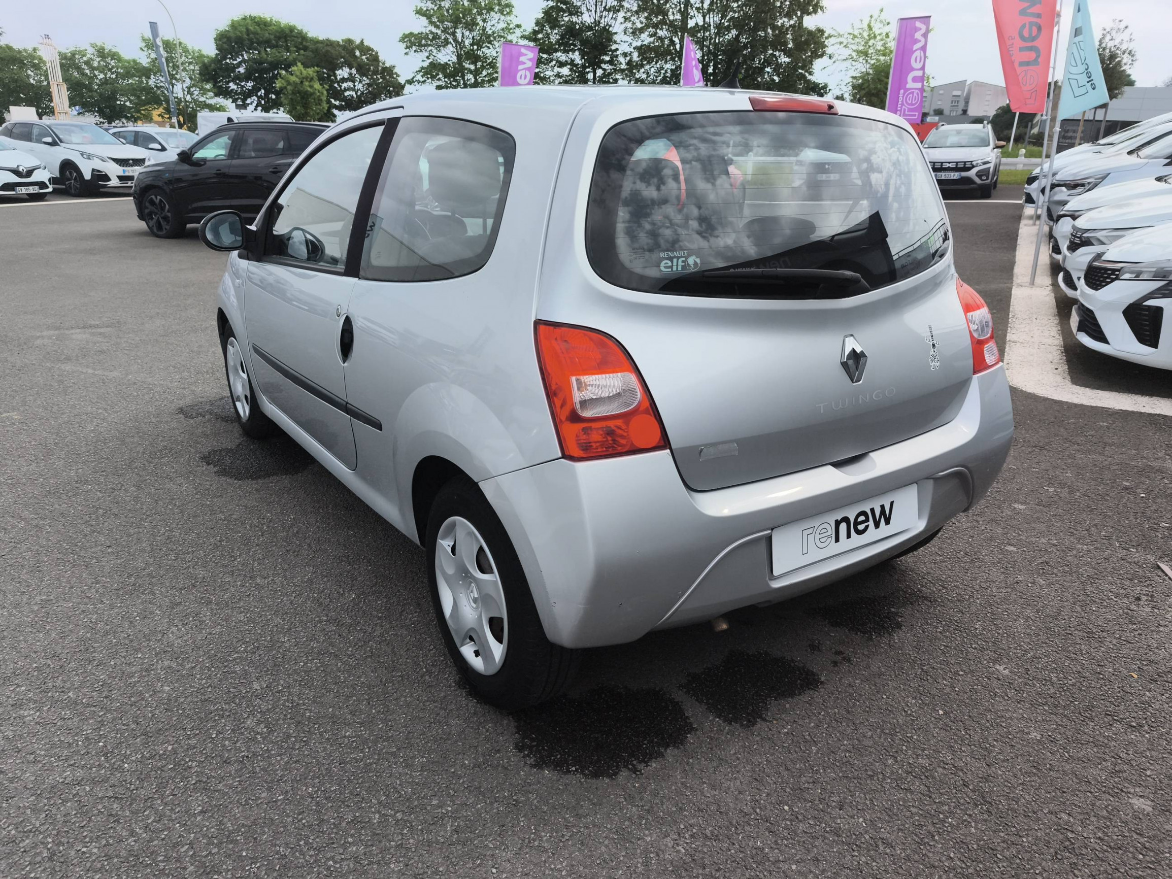 Vente en ligne Renault Twingo 2  1.2 16v 75 au prix de 6 490 €