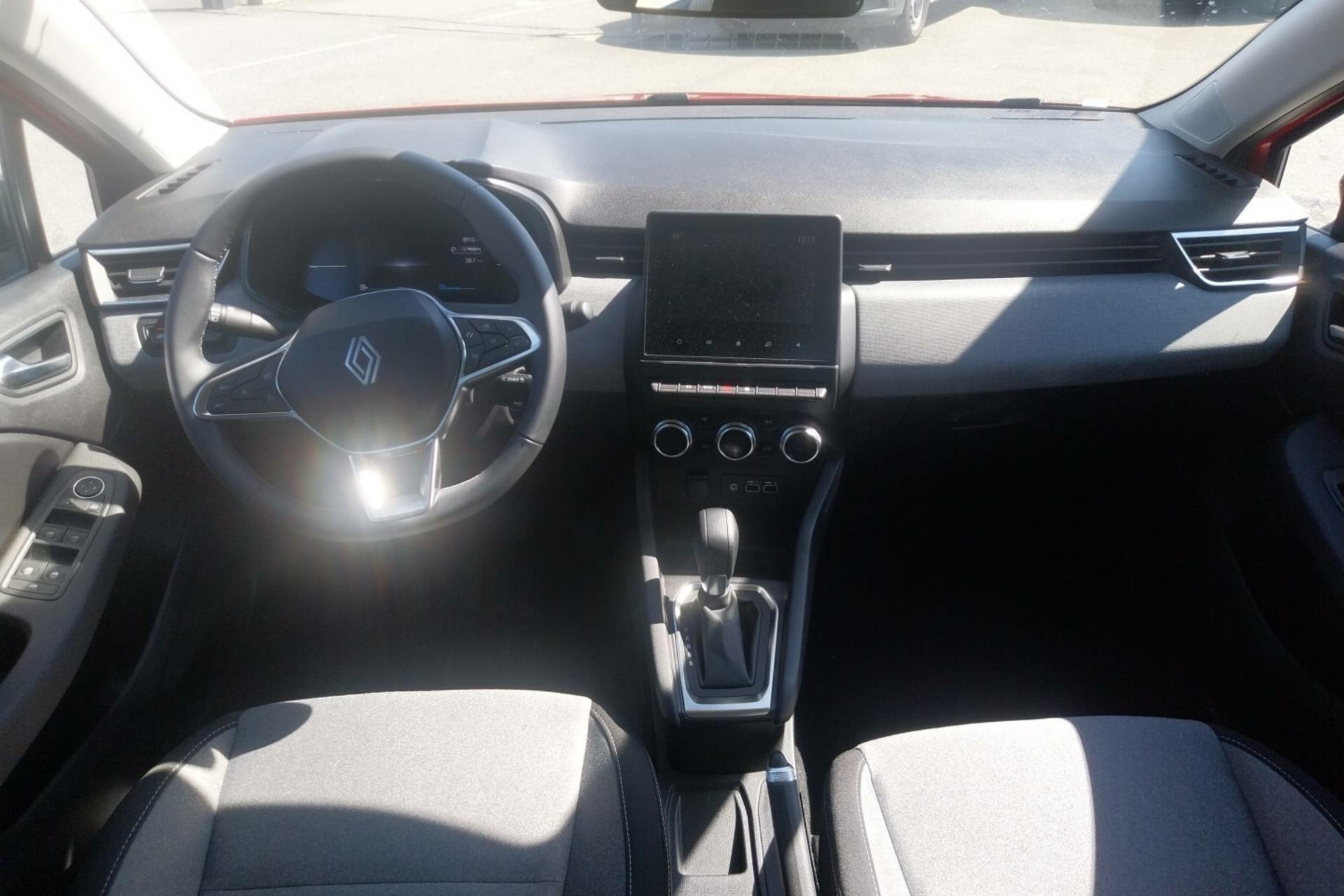 Vente en ligne Renault Clio 5 Clio E-Tech full hybrid 145 ch GSR2 au prix de 19 990 €
