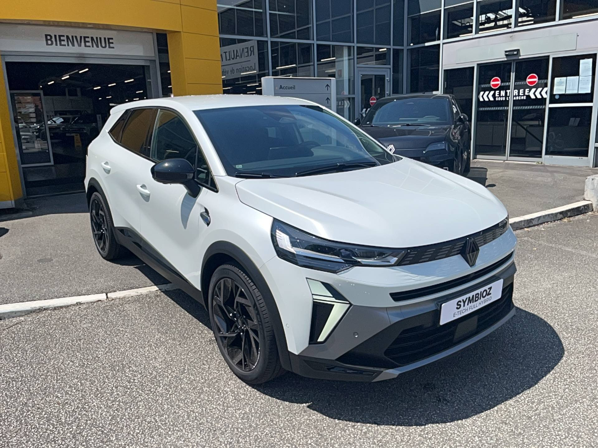 Vente en ligne Renault Symbioz  E-Tech full hybrid 160 ch au prix de 38 490 €