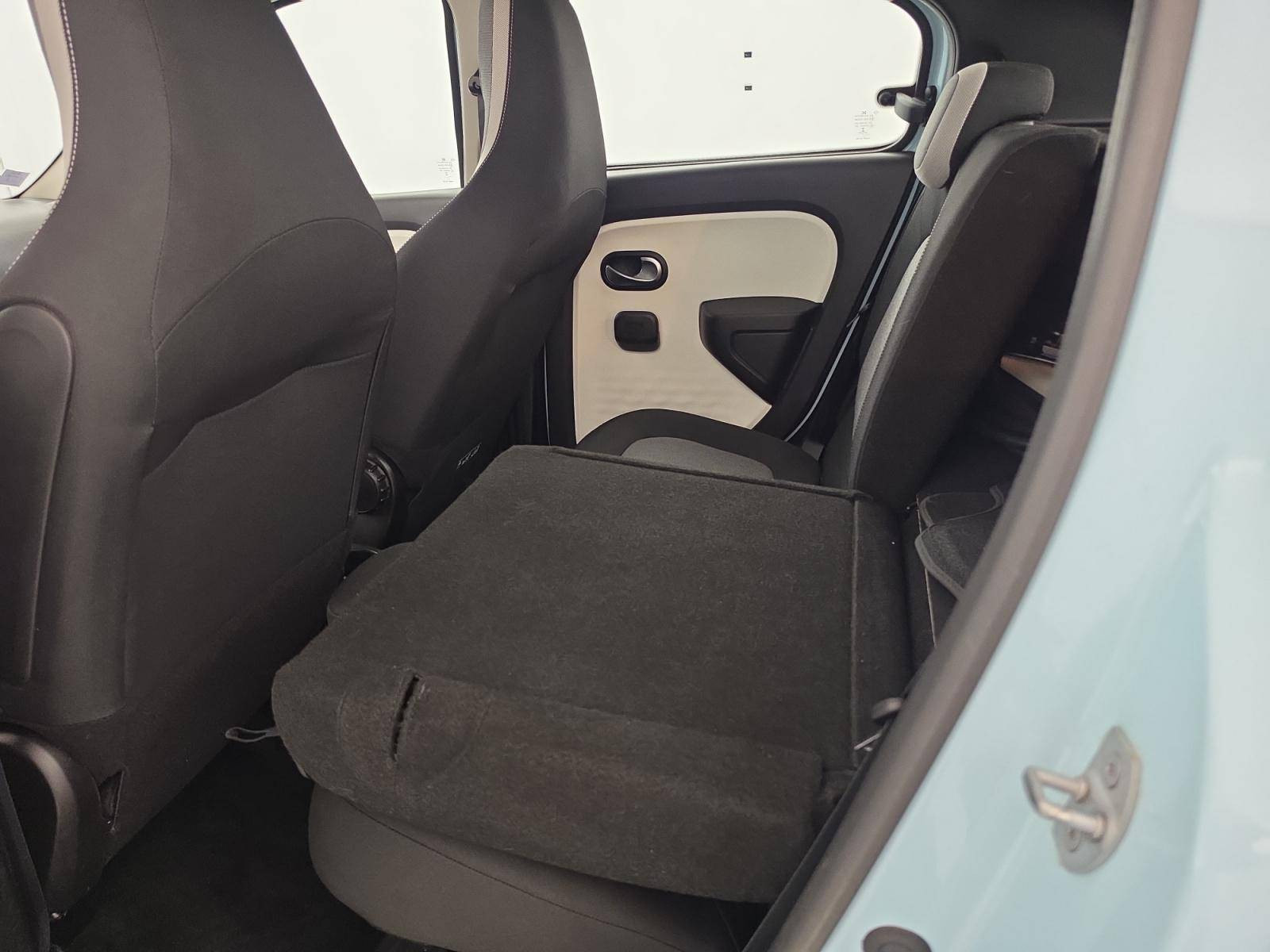 Vente en ligne Renault Twingo Electrique Twingo III E-Tech au prix de 13 490 €