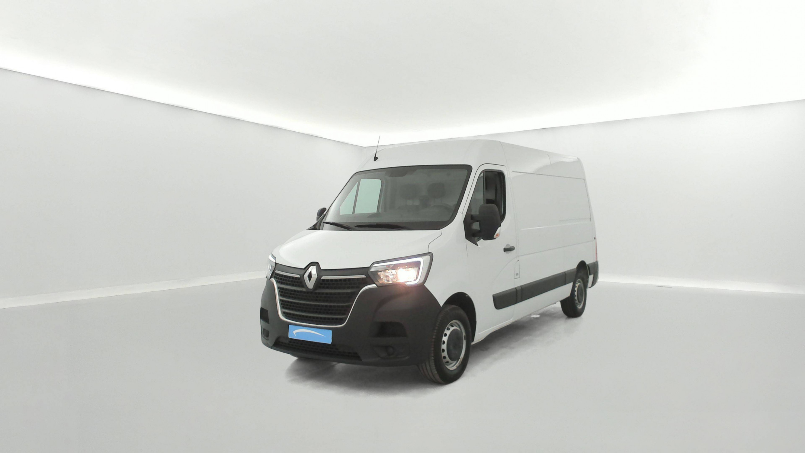 Renault Master Fourgon MASTER FGN TRAC F3500 L2H2 BLUE DCI 135 occasion de 2023 en vente à Brest