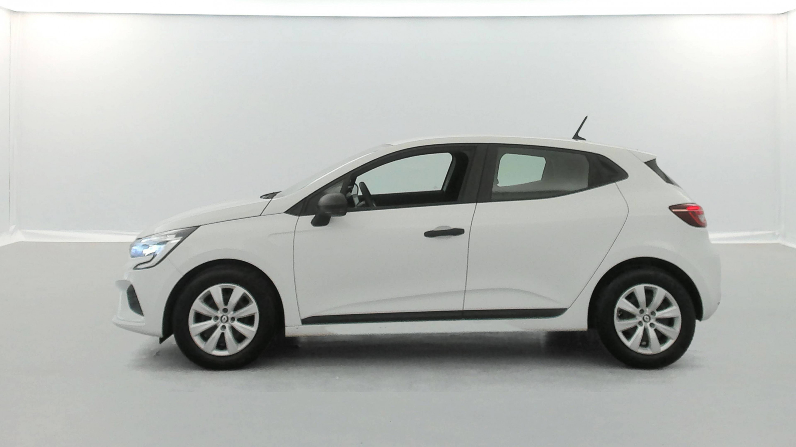 Vente en ligne Renault Clio 5 Clio SCe 65 au prix de 12 990 €