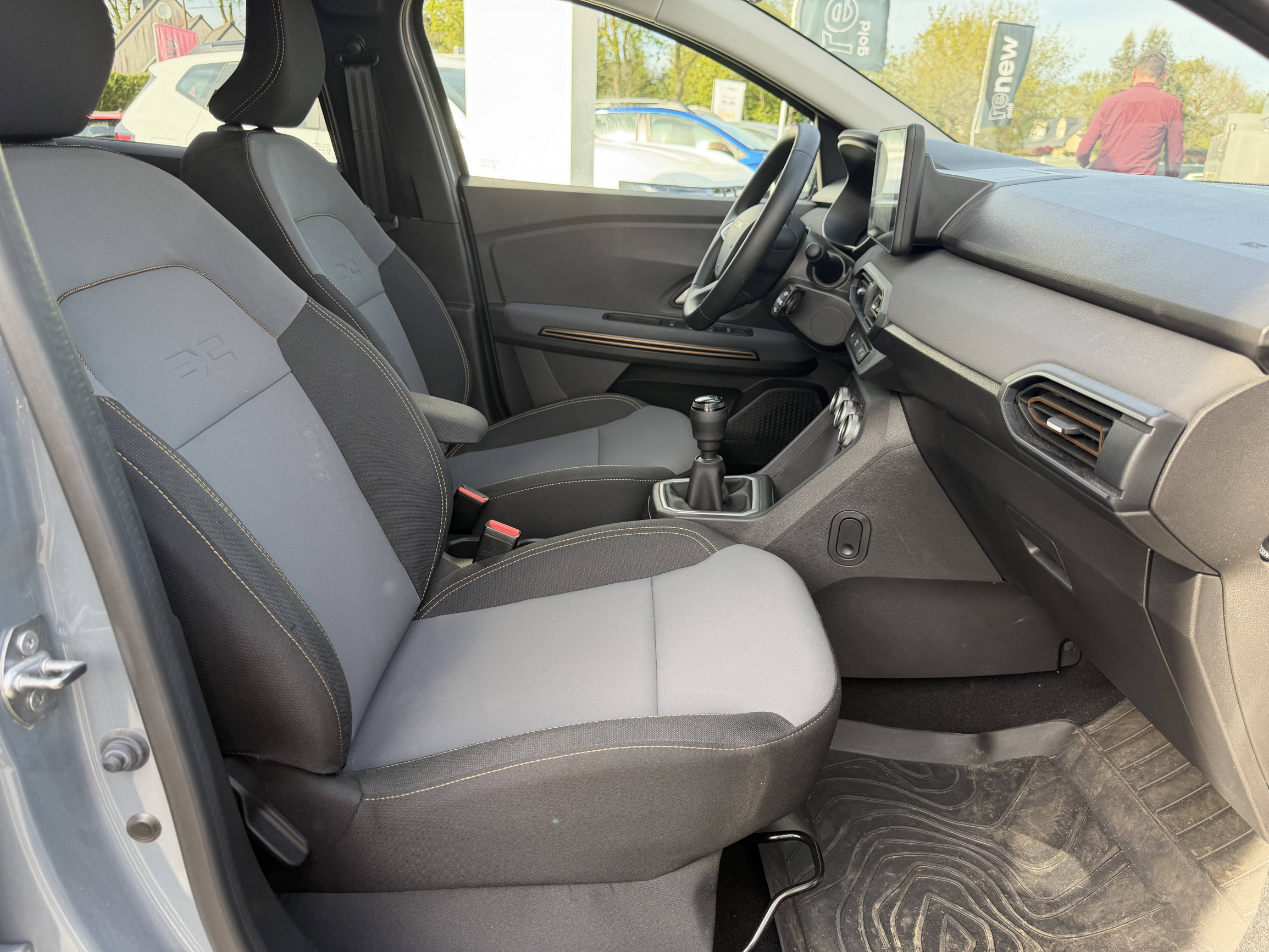 Vente en ligne Dacia Jogger  ECO-G 100 7 places GSR2 au prix de 21 290 €