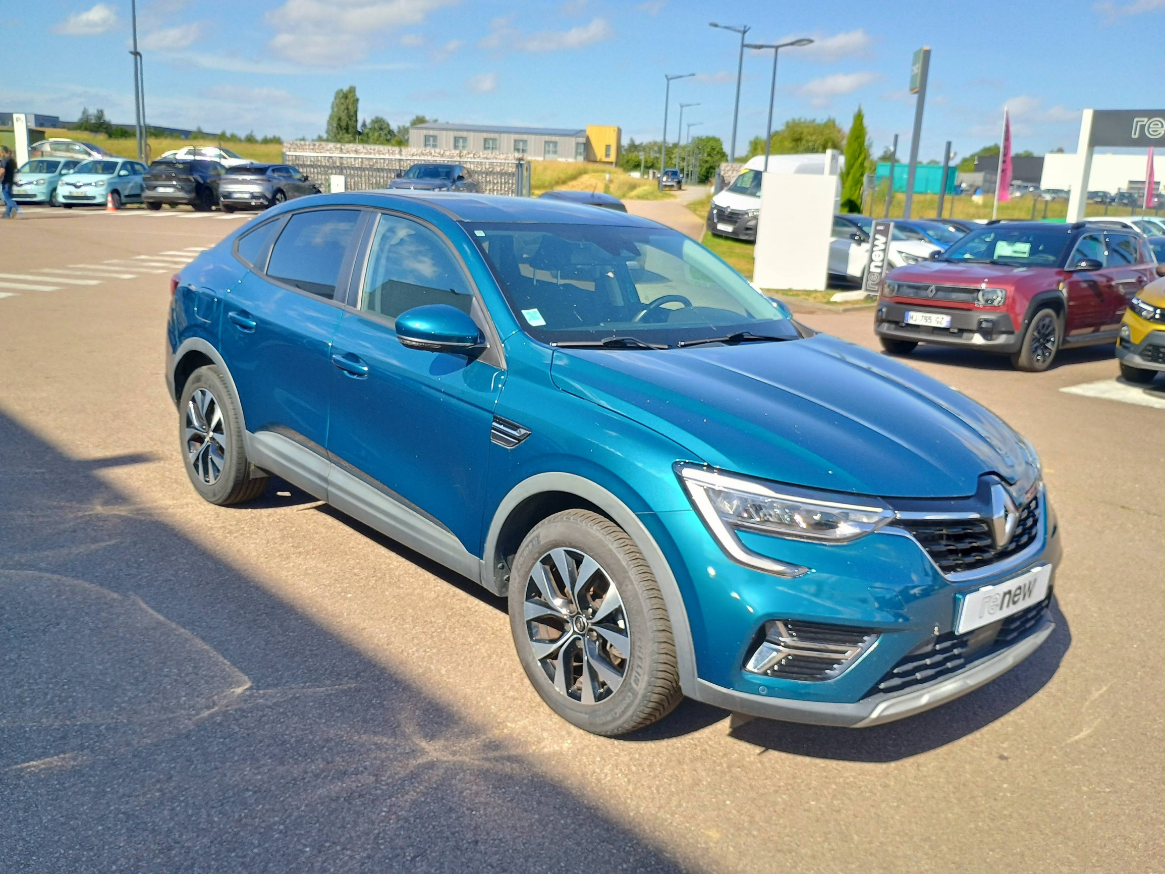 Vente en ligne Renault Arkana  E-Tech hybride 145 - 22 au prix de 21 991 €