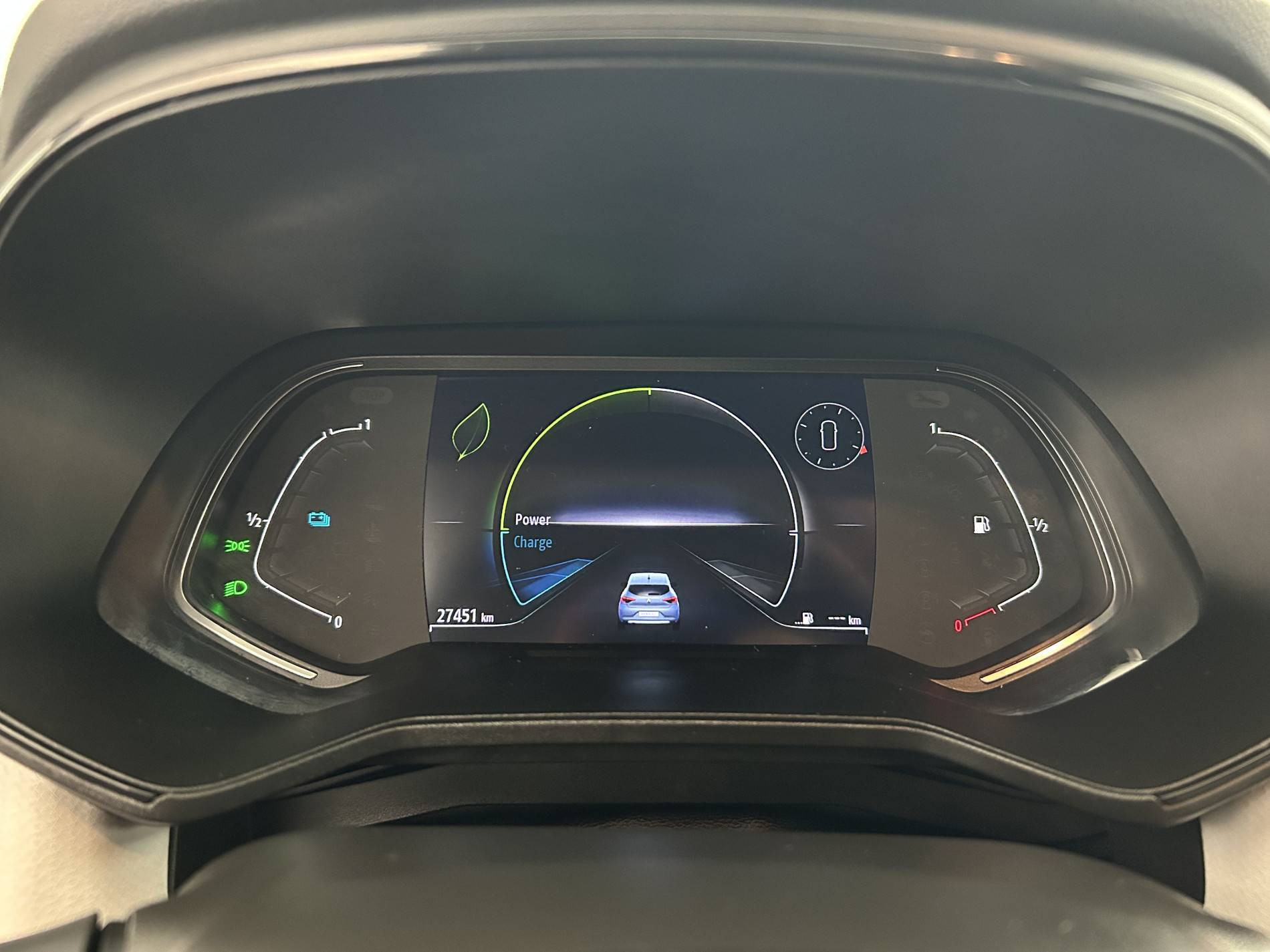 Vente en ligne Renault Clio 5 Clio E-Tech full hybrid 145 au prix de 17 490 €