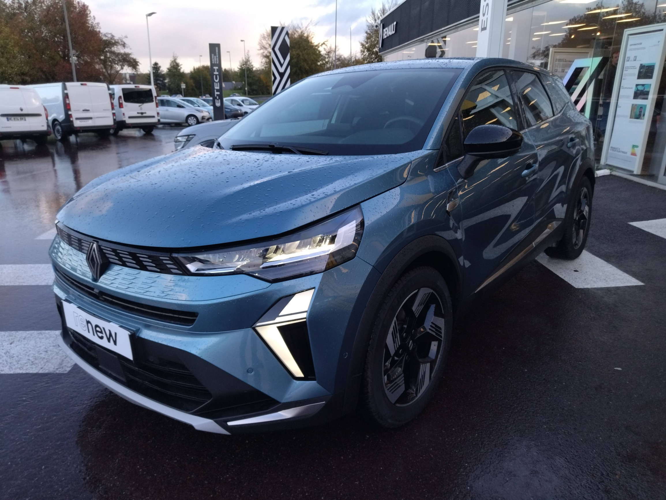 Renault Symbioz  E-Tech full hybrid 145 occasion de 2025 en vente à Saint-Lô