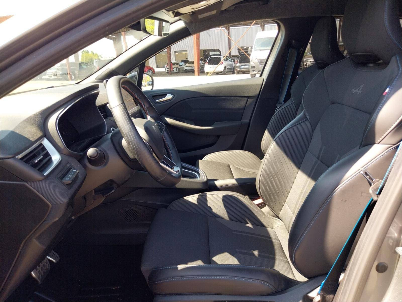 Vente en ligne Renault Clio 5 Clio E-Tech full hybrid 145 ch GSR2 au prix de 21 990 €