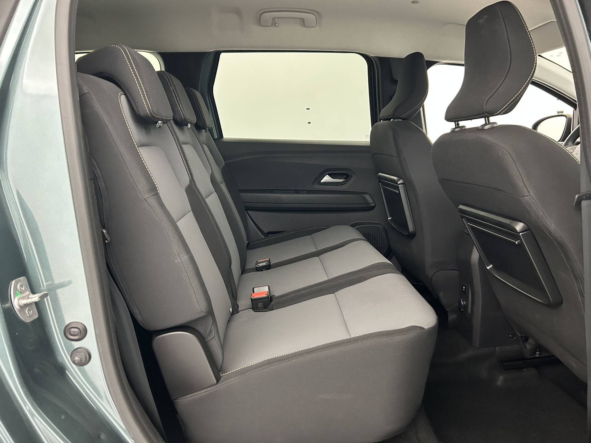 Vente en ligne Dacia Jogger  Hybrid 140 7 places GSR2 au prix de 23 990 €