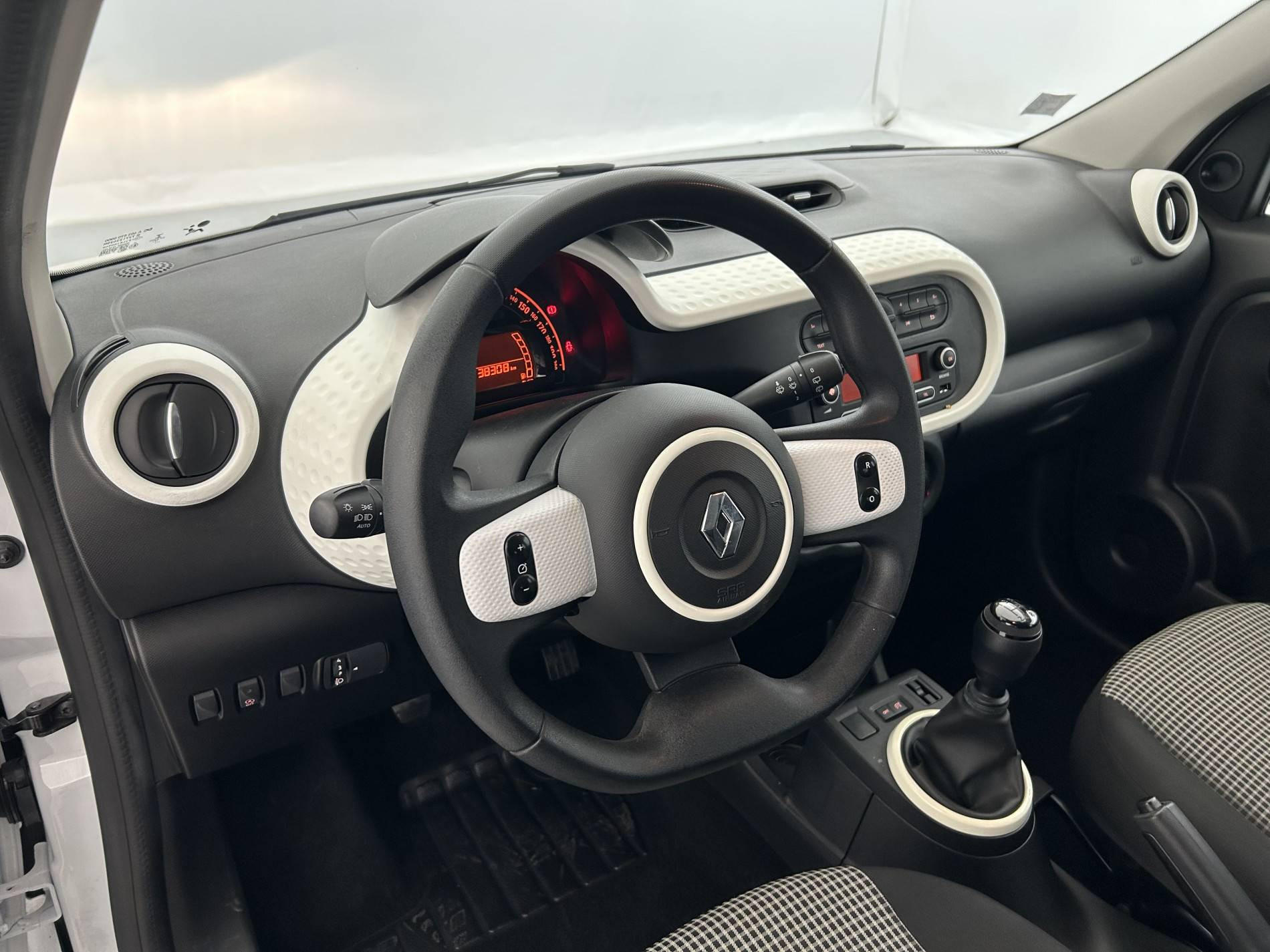 Vente en ligne Renault Twingo 3  SCe 65 - 20 au prix de 9 490 €