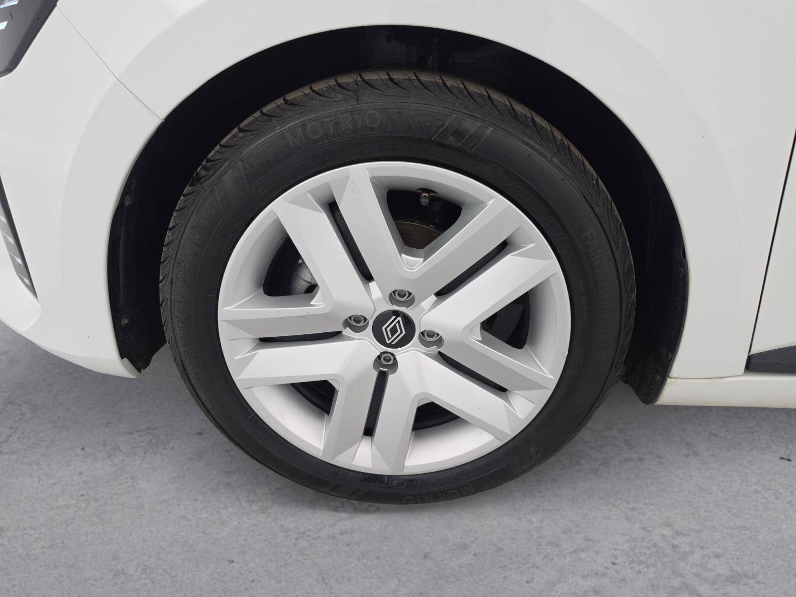 Vente en ligne Renault Clio 5 Clio TCe 90 au prix de 14 750 €