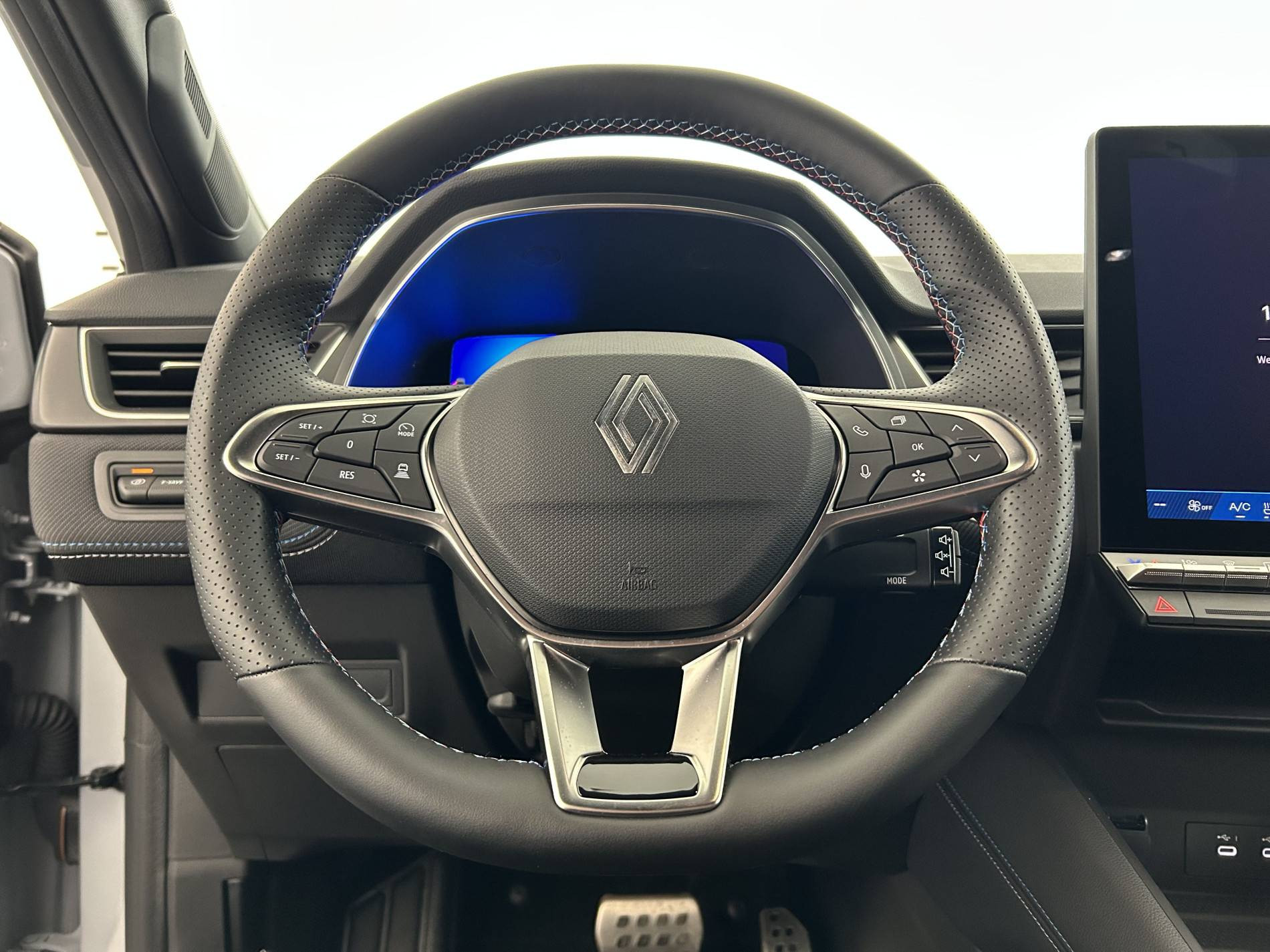 Vente en ligne Renault Symbioz  E-Tech full hybrid 145 au prix de 28 690 €