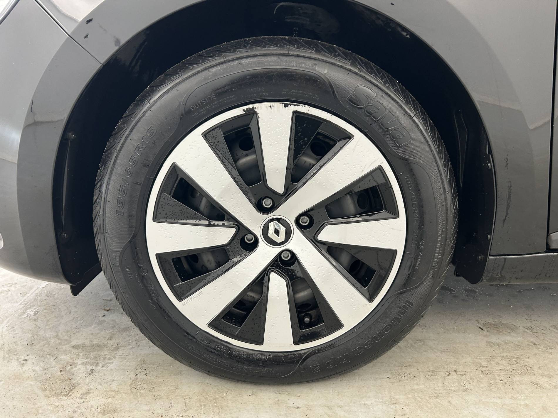 Vente en ligne Renault Clio 5 Clio TCe 90 au prix de 13 690 €