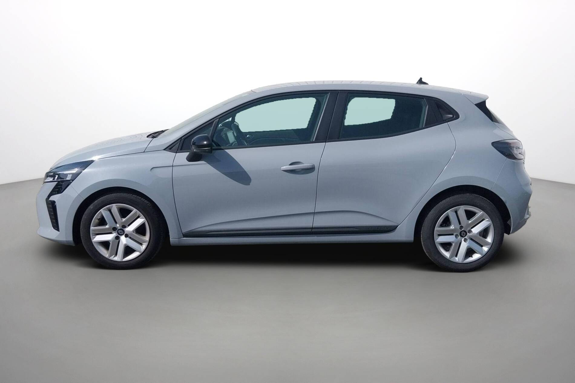 Vente en ligne Renault Clio 5 Clio TCe 90 au prix de 14 790 €