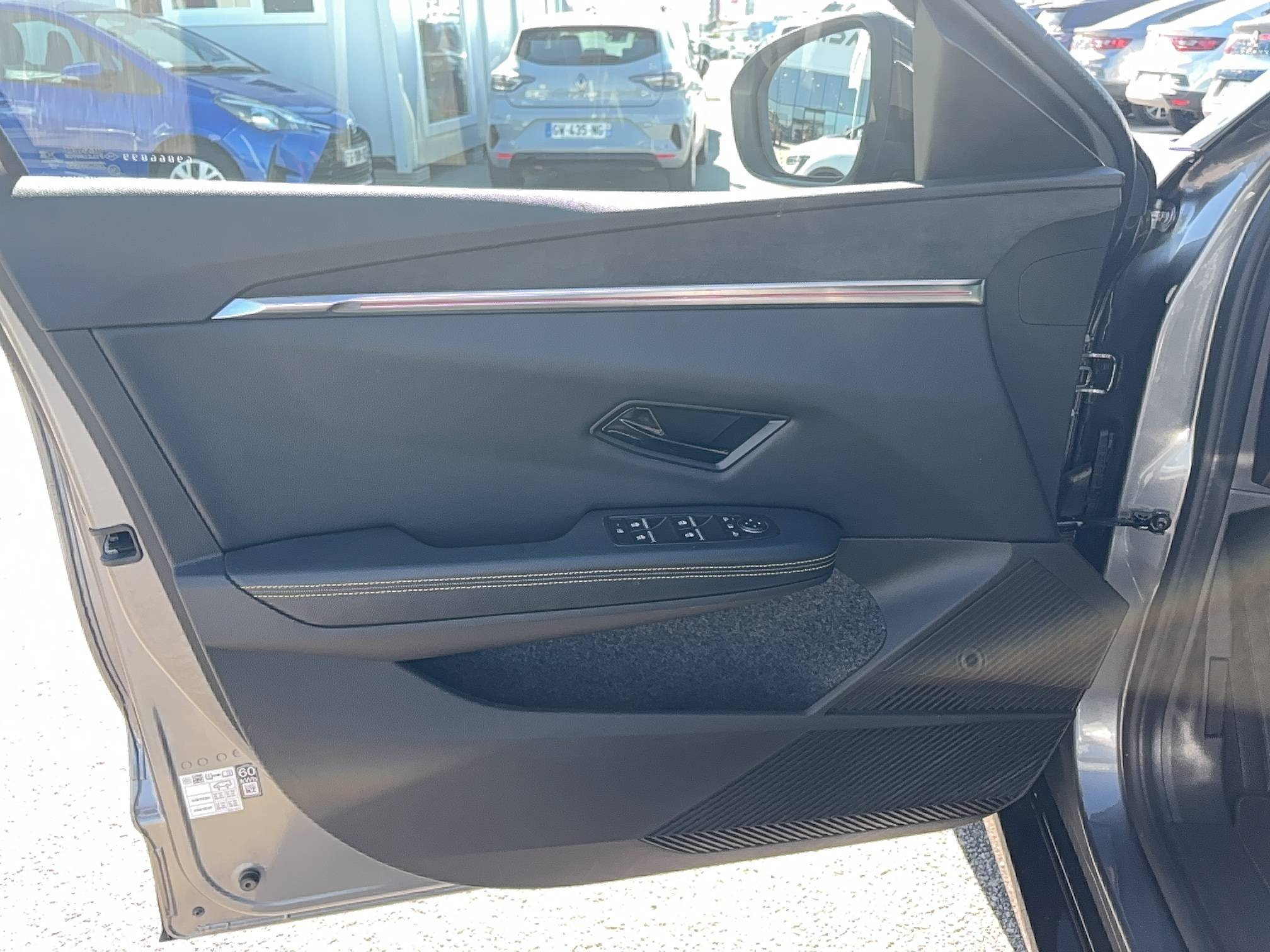Vente en ligne Renault Megane E-Tech  EV60 220 ch super charge au prix de 23 490 €