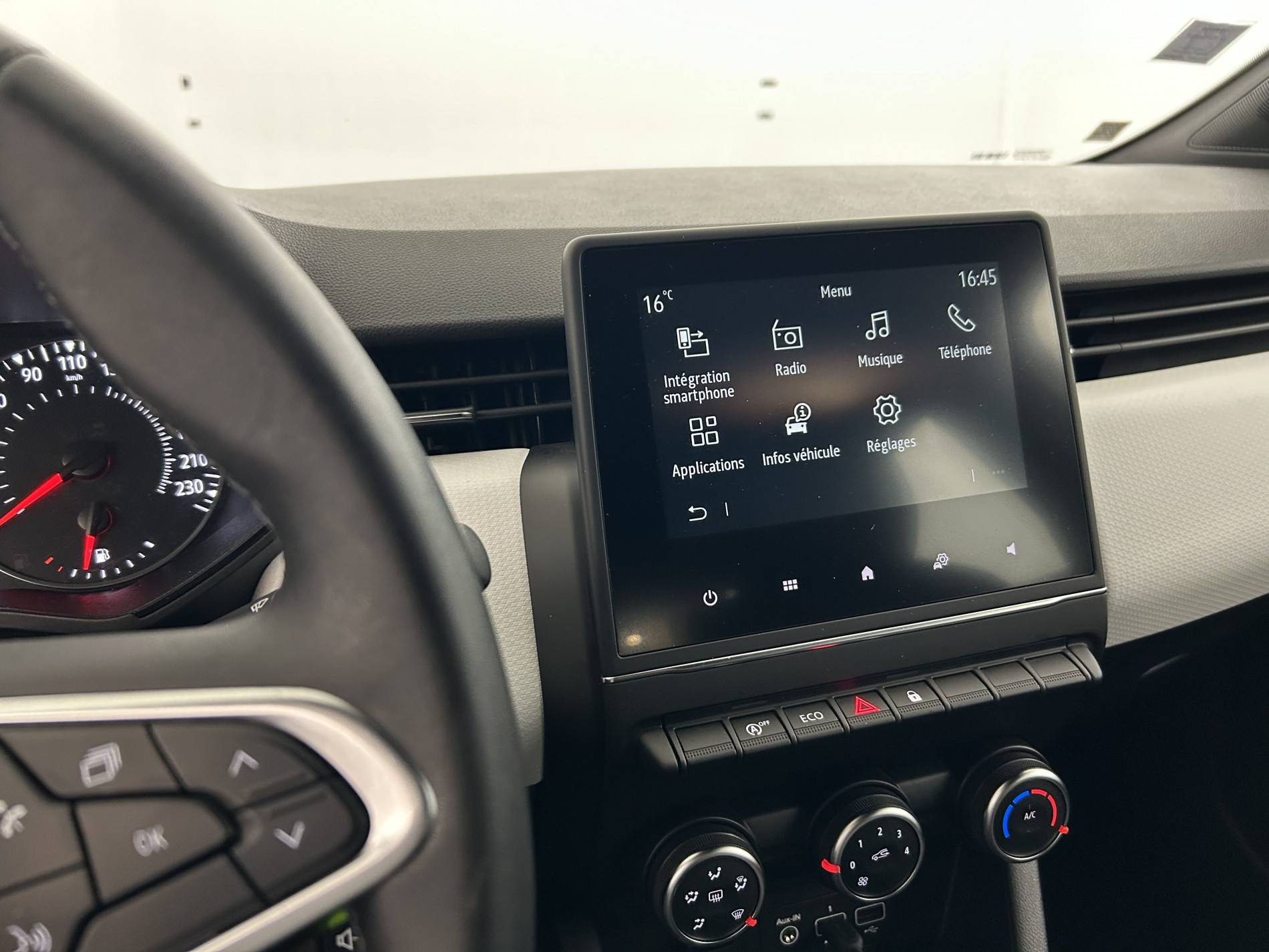 Vente en ligne Renault Clio 5 Clio Blue dCi 100 - 21N au prix de 14 990 €