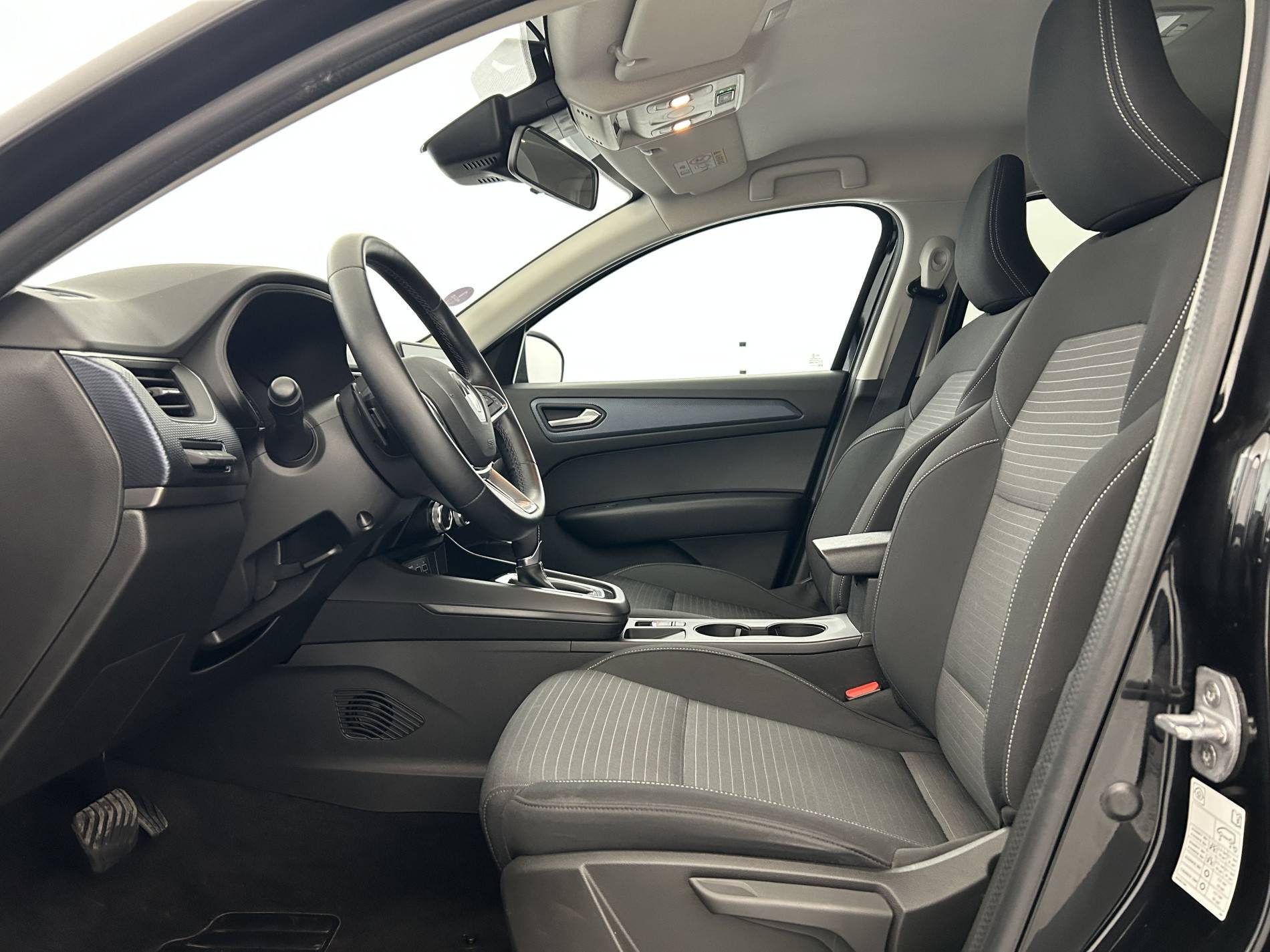 Vente en ligne Renault Arkana  mild hybrid 140 EDC FAP - 22 au prix de 19 590 €