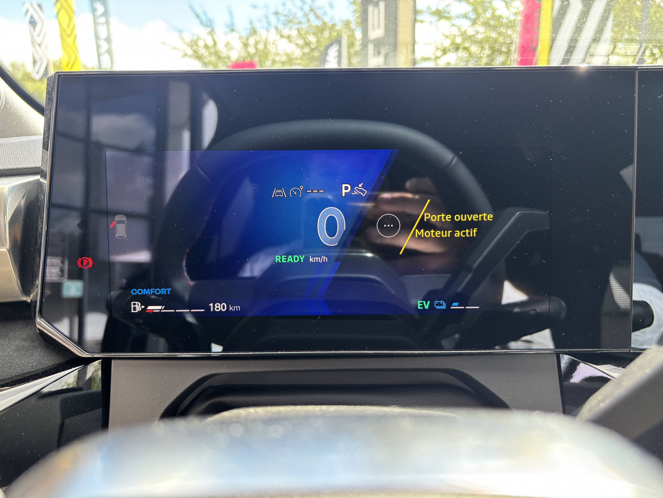 Vente en ligne Renault Clio 6 Clio E-Tech full hybrid 160 ch au prix de 29 490 €